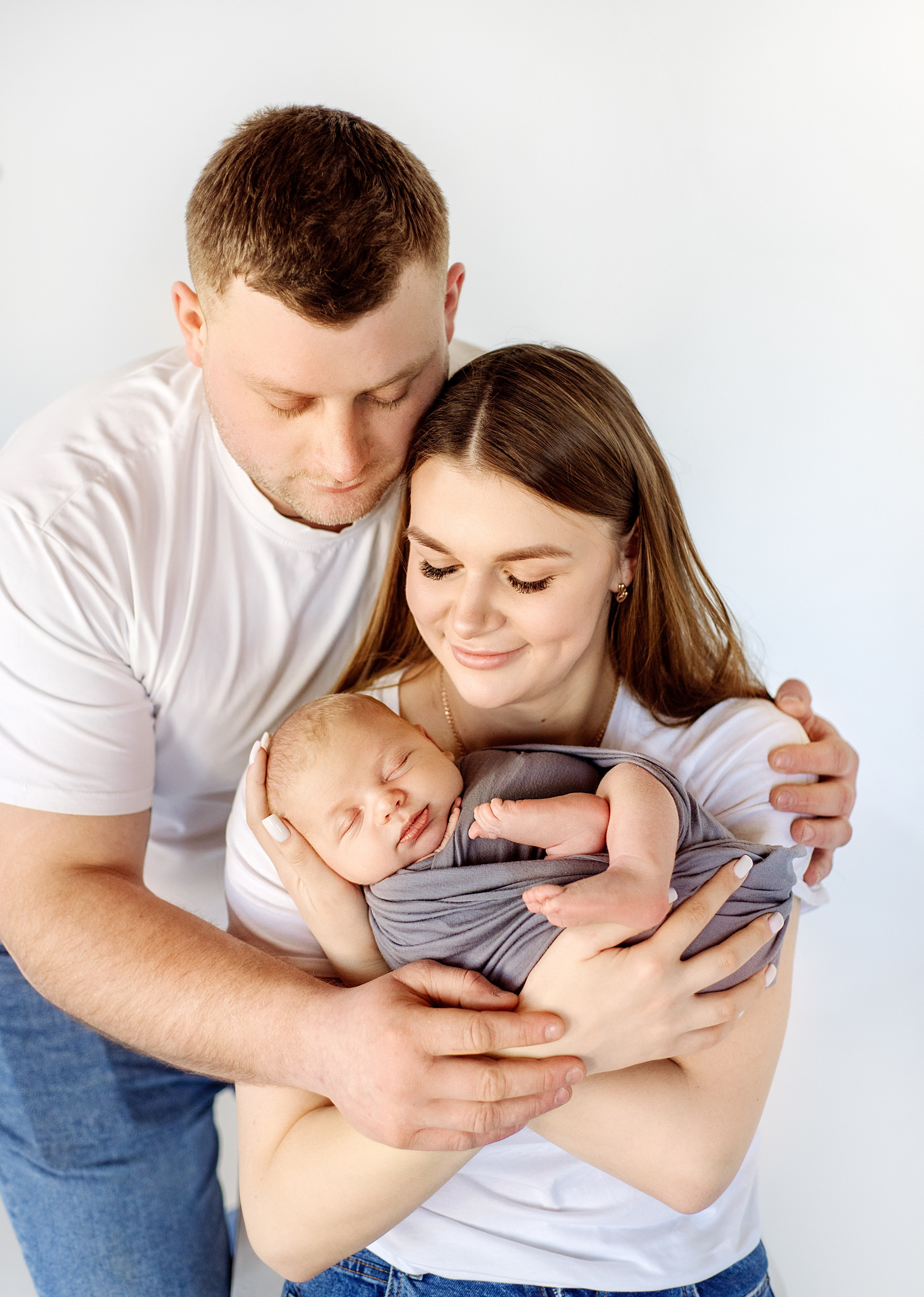 Тимофій перша фотосесія. Фотограф новонароджених (newborn) та материнства у Житомирі Анна Якимчук