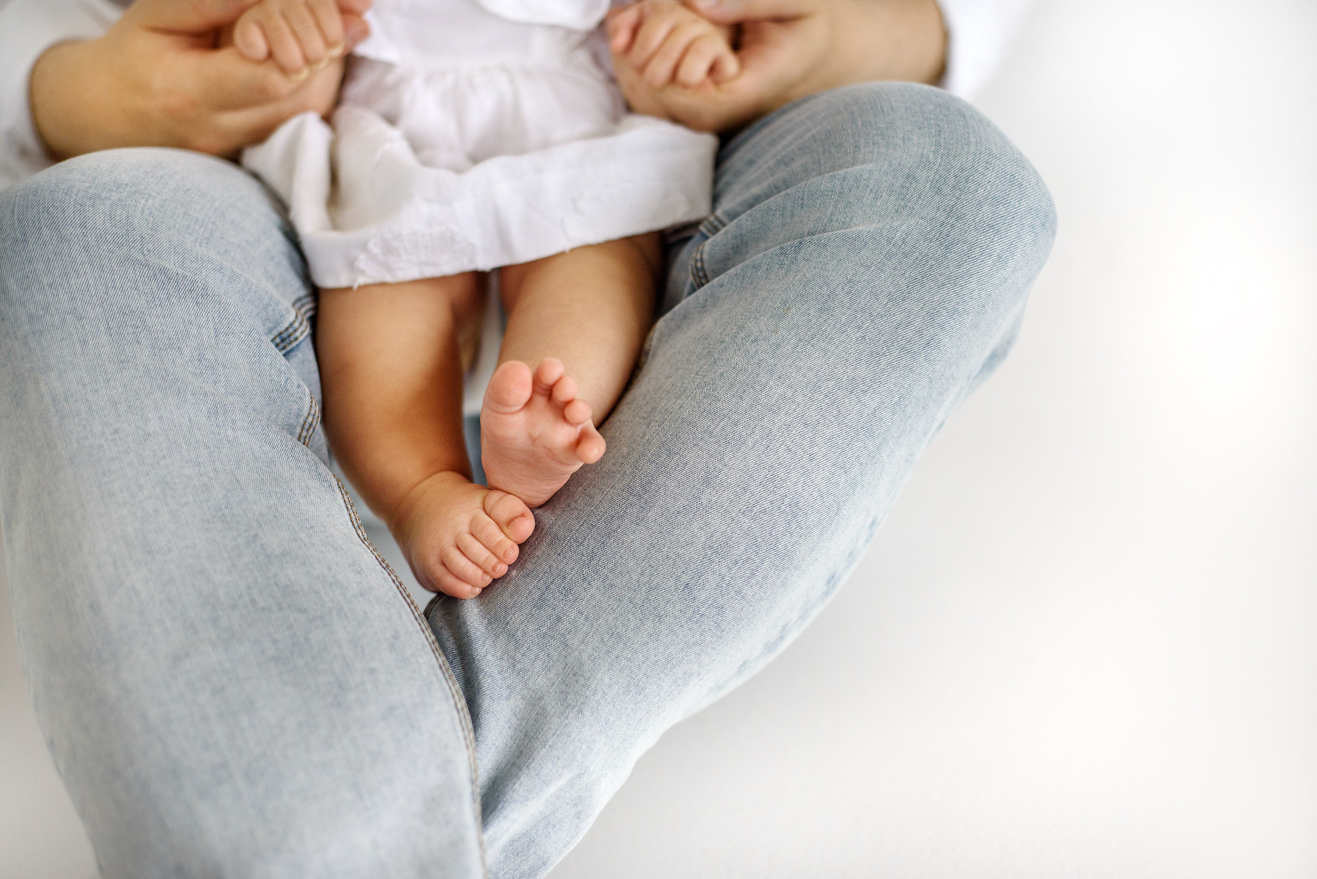 Сарочка. Фотограф новонароджених (newborn) та материнства у Житомирі Анна Якимчук