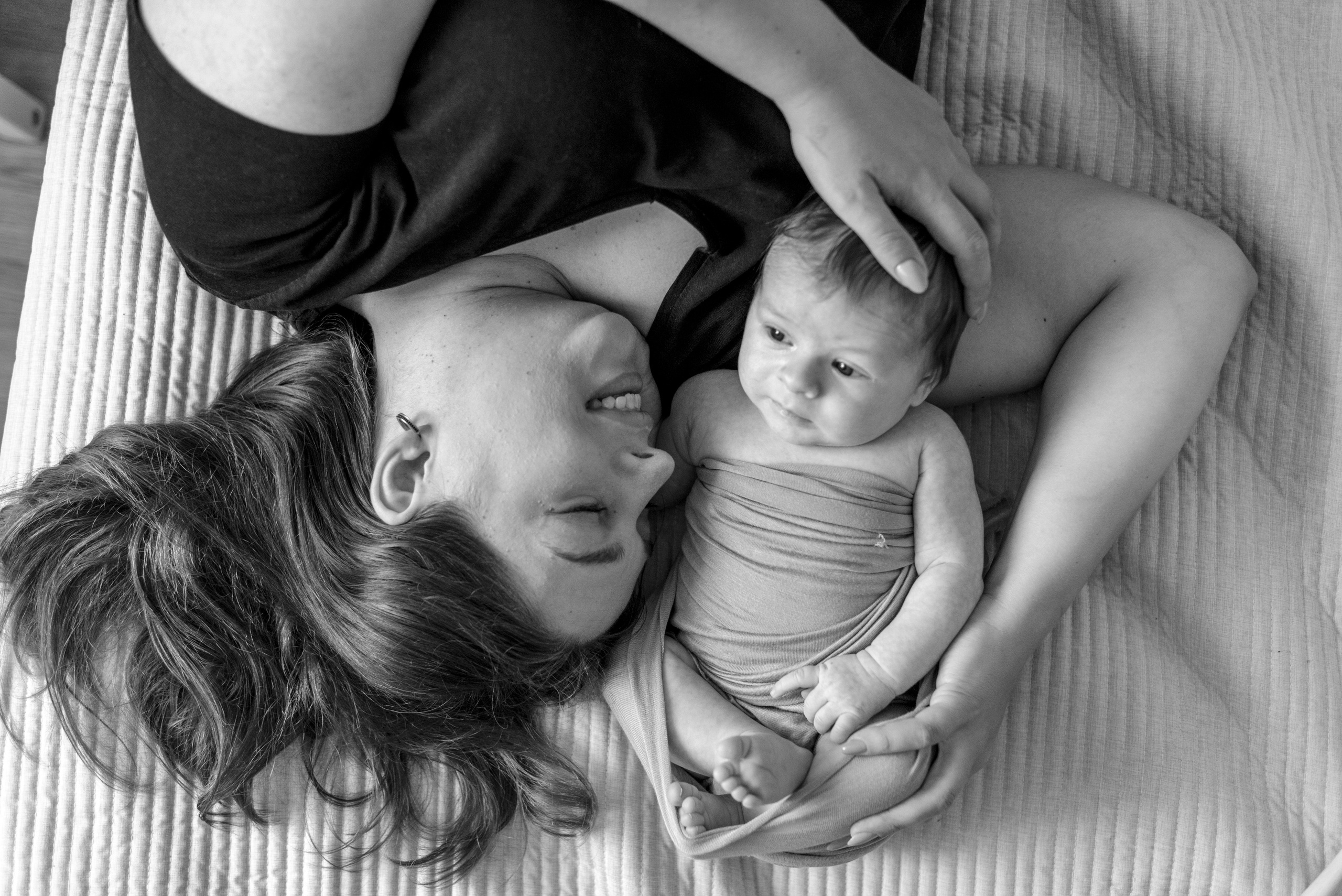 Богданчик сімейна фотоісторія. Фотограф новонароджених (newborn) та материнства у Житомирі Анна Якимчук