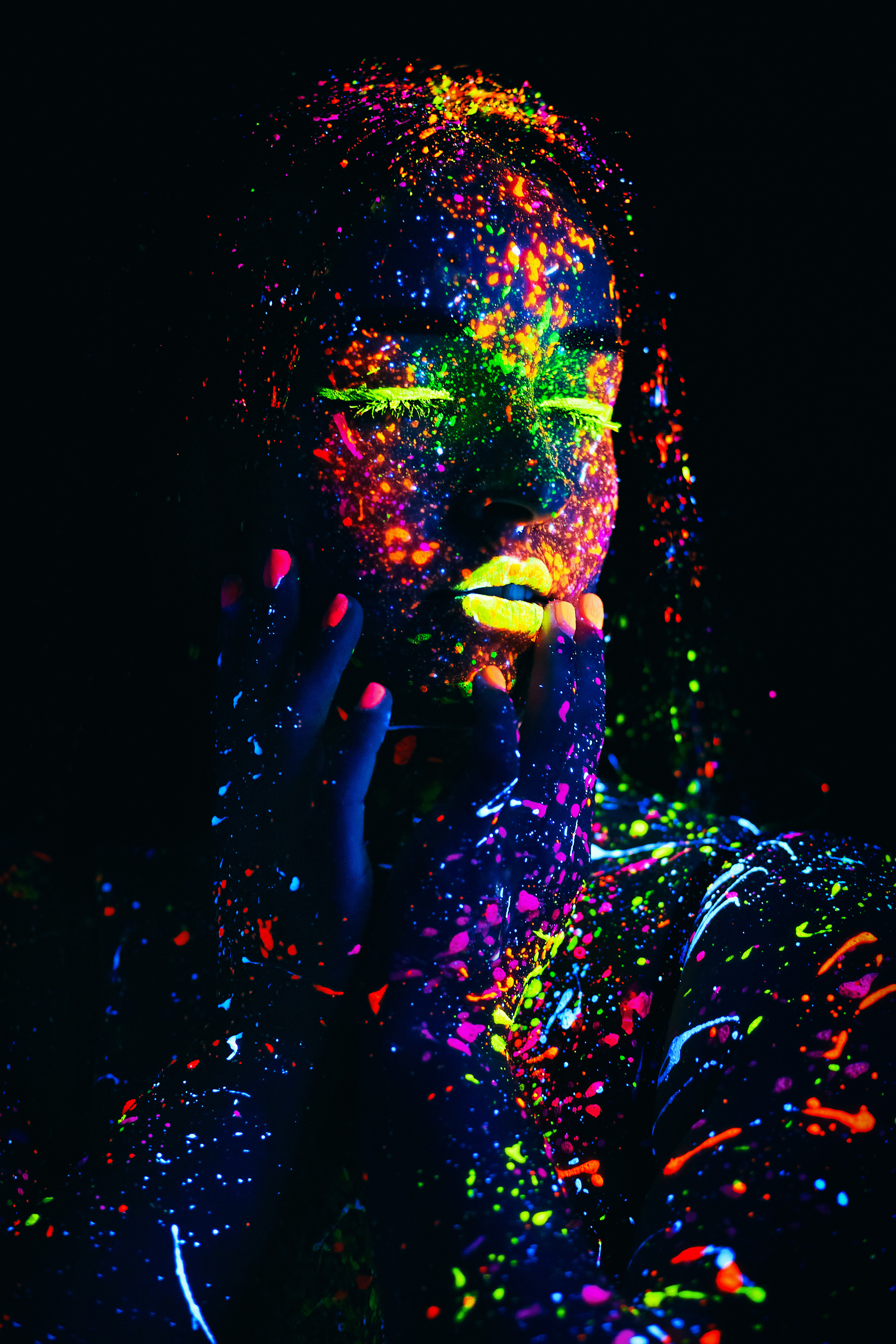 Неонова фотосесія. Портретний та репортажний фотограф в Києві Юрій Корнійчук