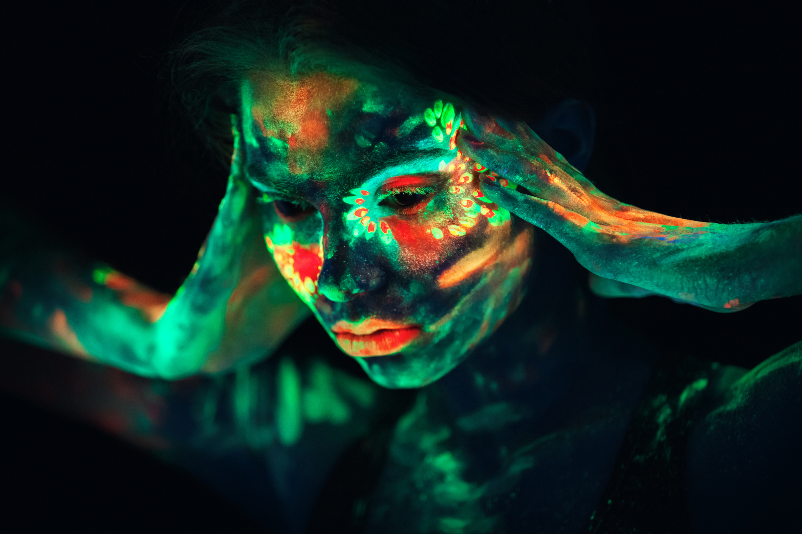 Неонова фотосесія. Портретний та репортажний фотограф в Києві Юрій Корнійчук