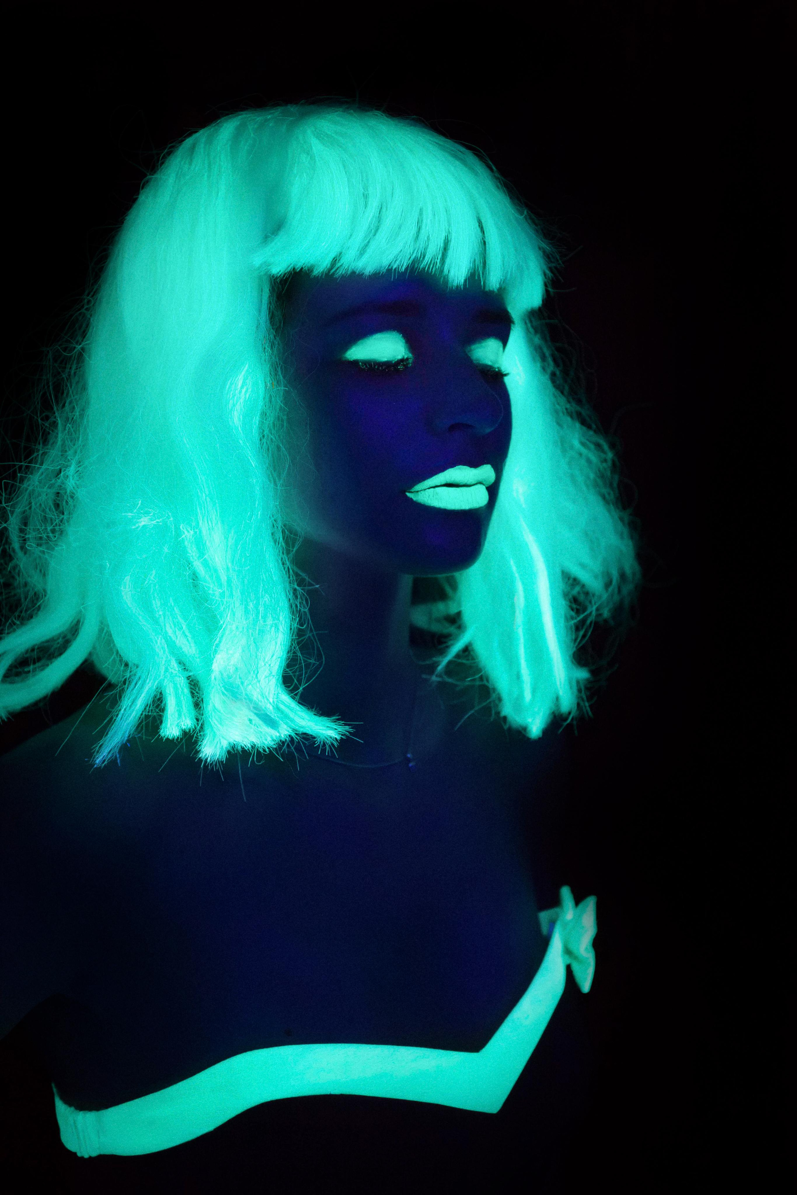 Неонова фотосесія. Портретний та репортажний фотограф в Києві Юрій Корнійчук