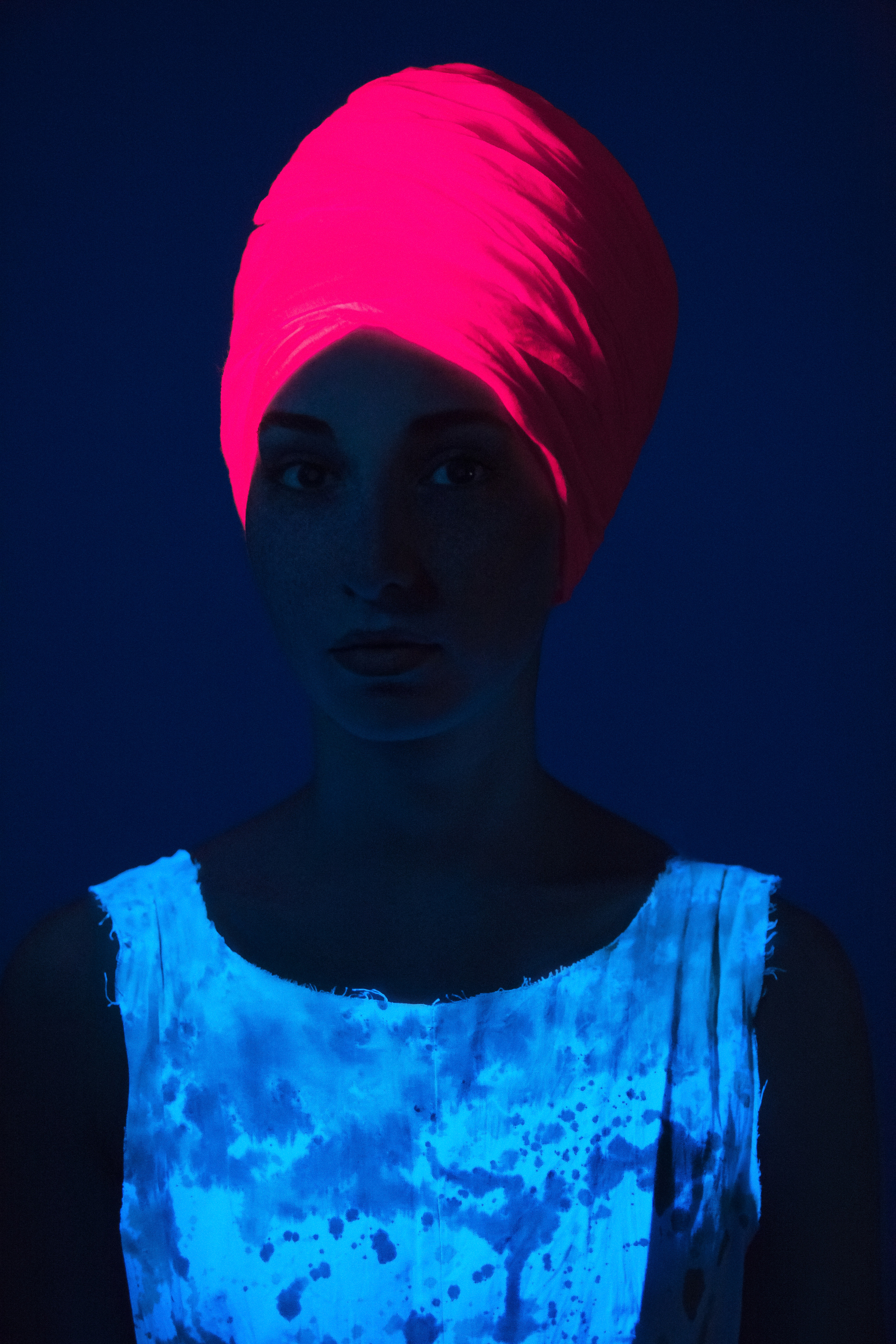 Неонова фотосесія. Портретний та репортажний фотограф в Києві Юрій Корнійчук