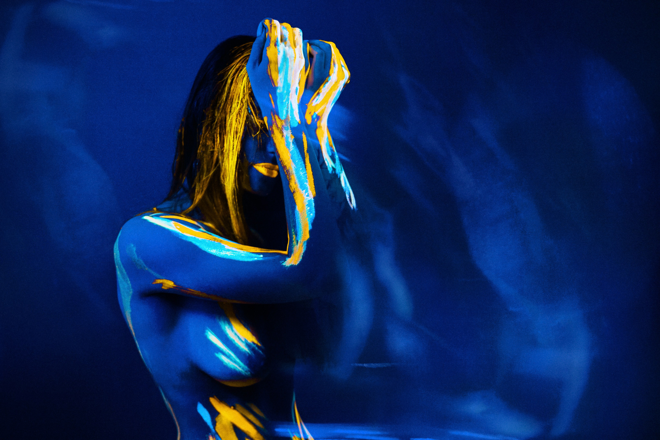 Неонова фотосесія. Портретний та репортажний фотограф в Києві Юрій Корнійчук