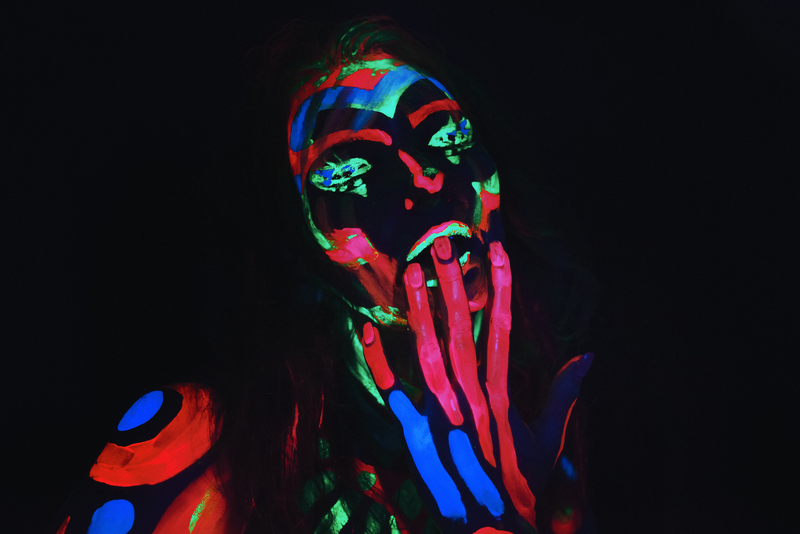 Неонова фотосесія. Портретний та репортажний фотограф в Києві Юрій Корнійчук