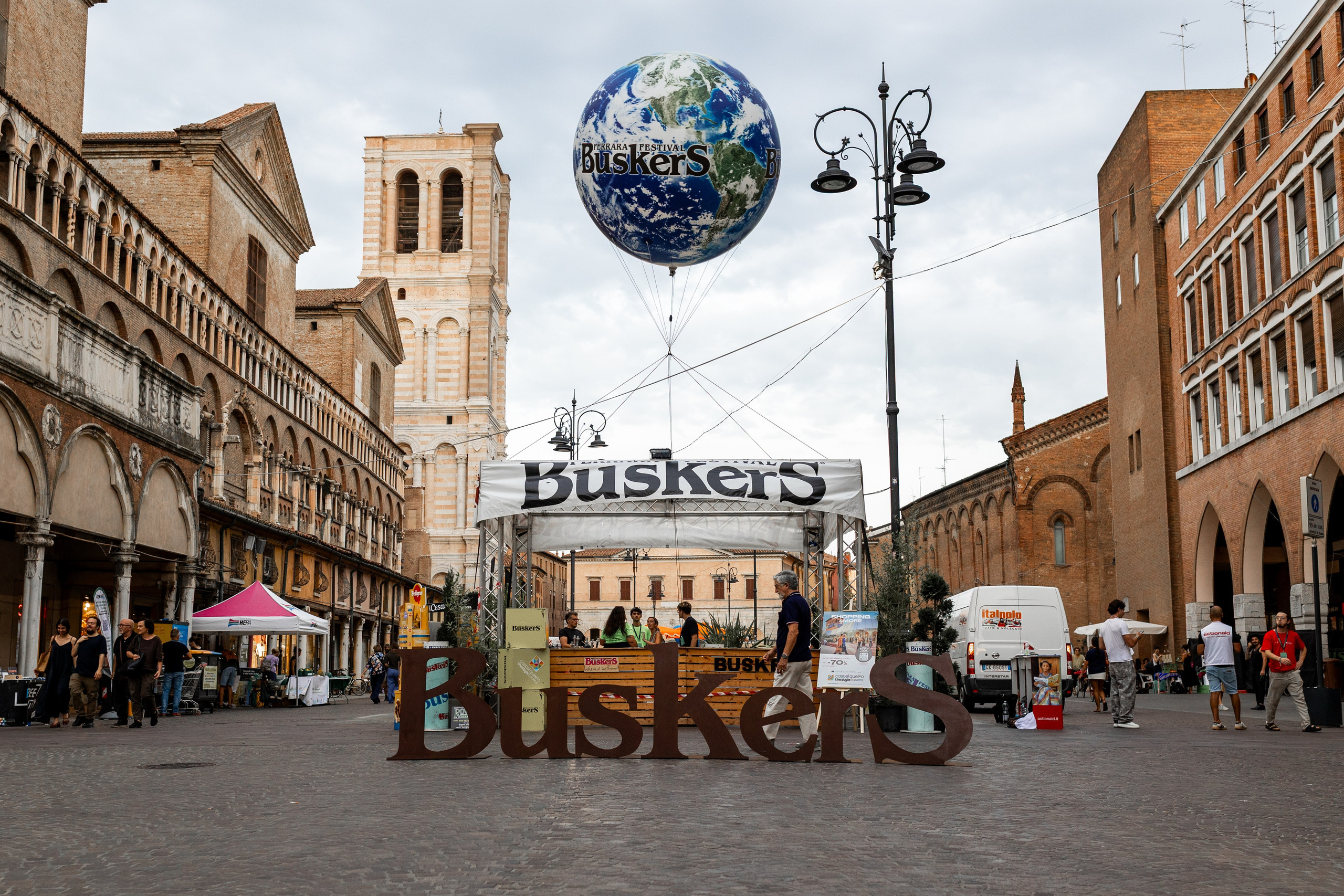 Ferrara Buskers Festival Day 1. Fotografa ritrattista Olga Ferrara Bologna Padova