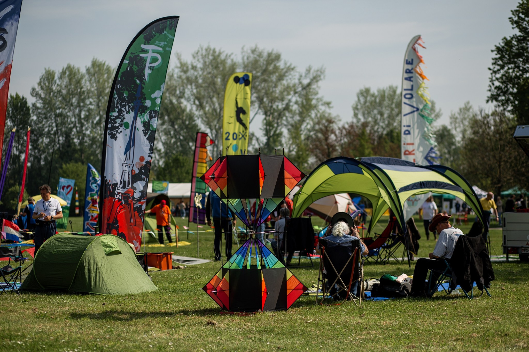 Reportage dell’annuale festival degli aquiloni Vulandra. Fotografa ritrattista Olga Ferrara Bologna Padova