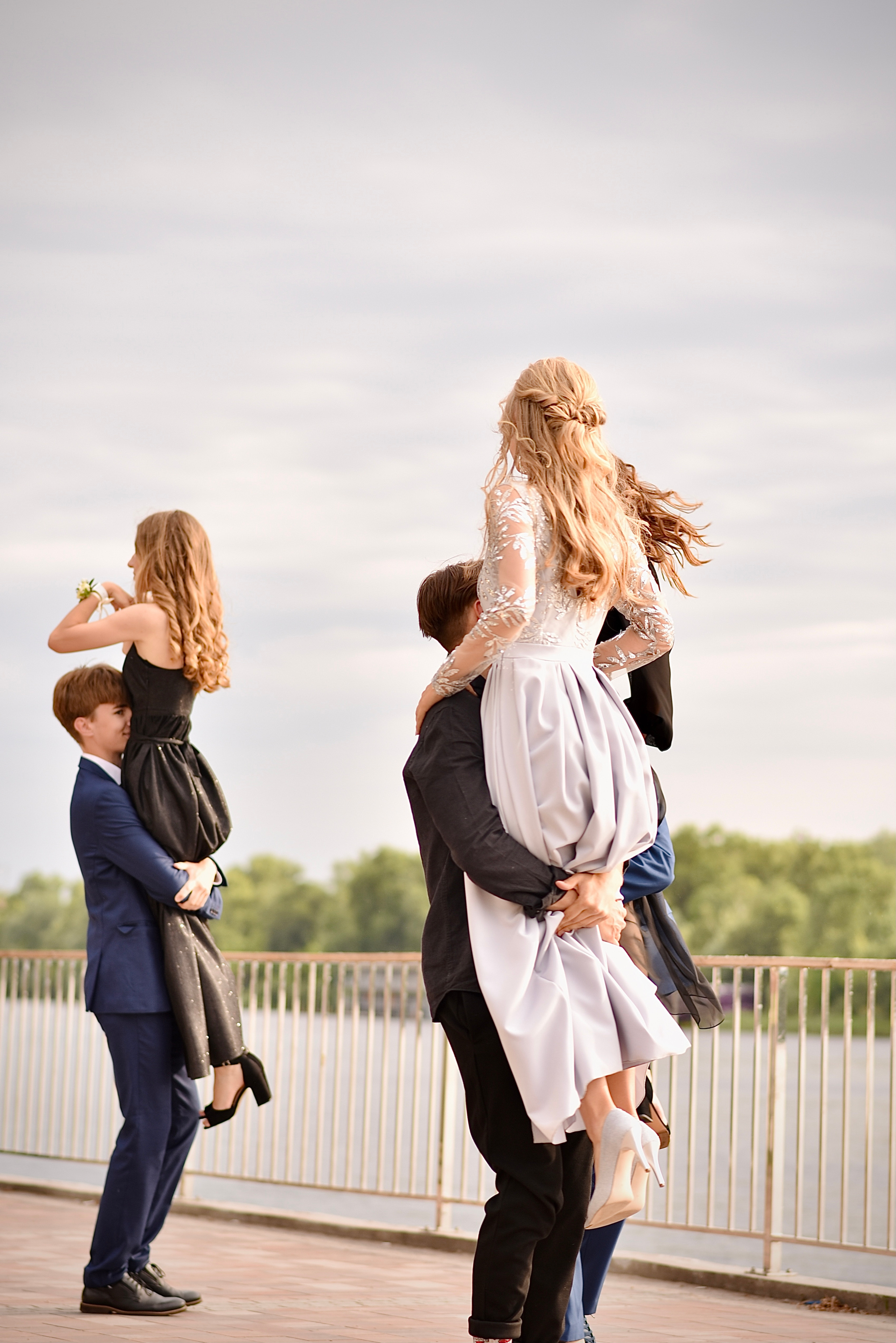 Випускний вечір 11-го класу. Фотограф Марія Якимичева