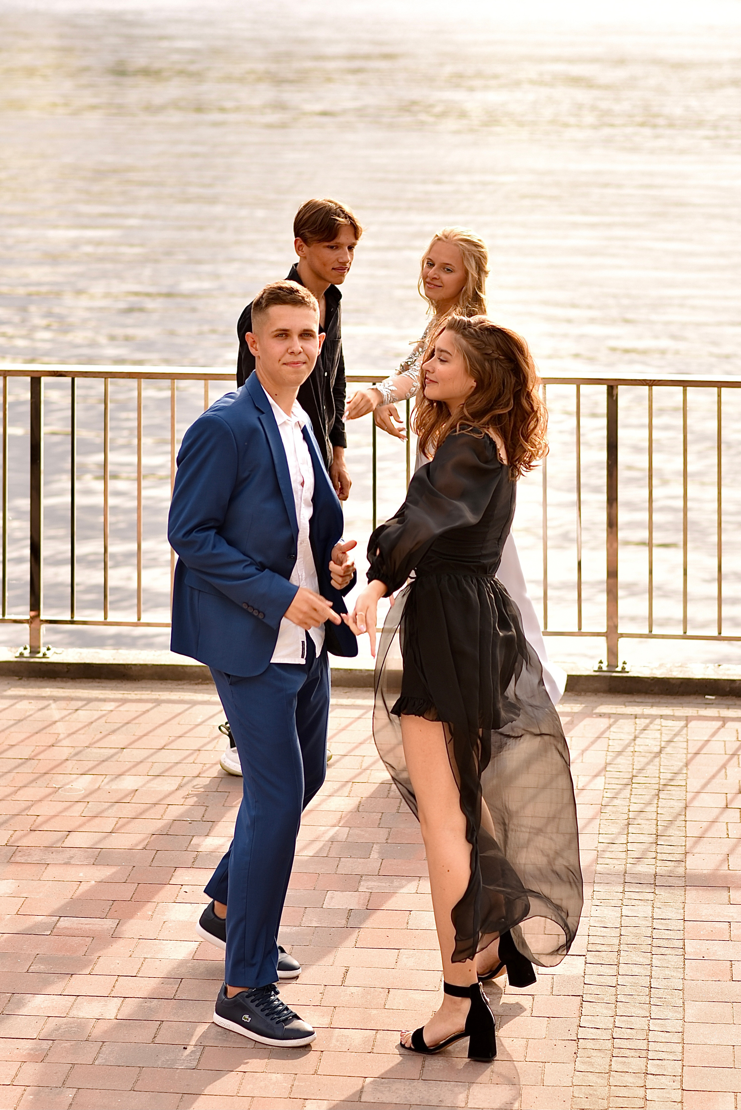 Випускний вечір 11-го класу. Фотограф Марія Якимичева