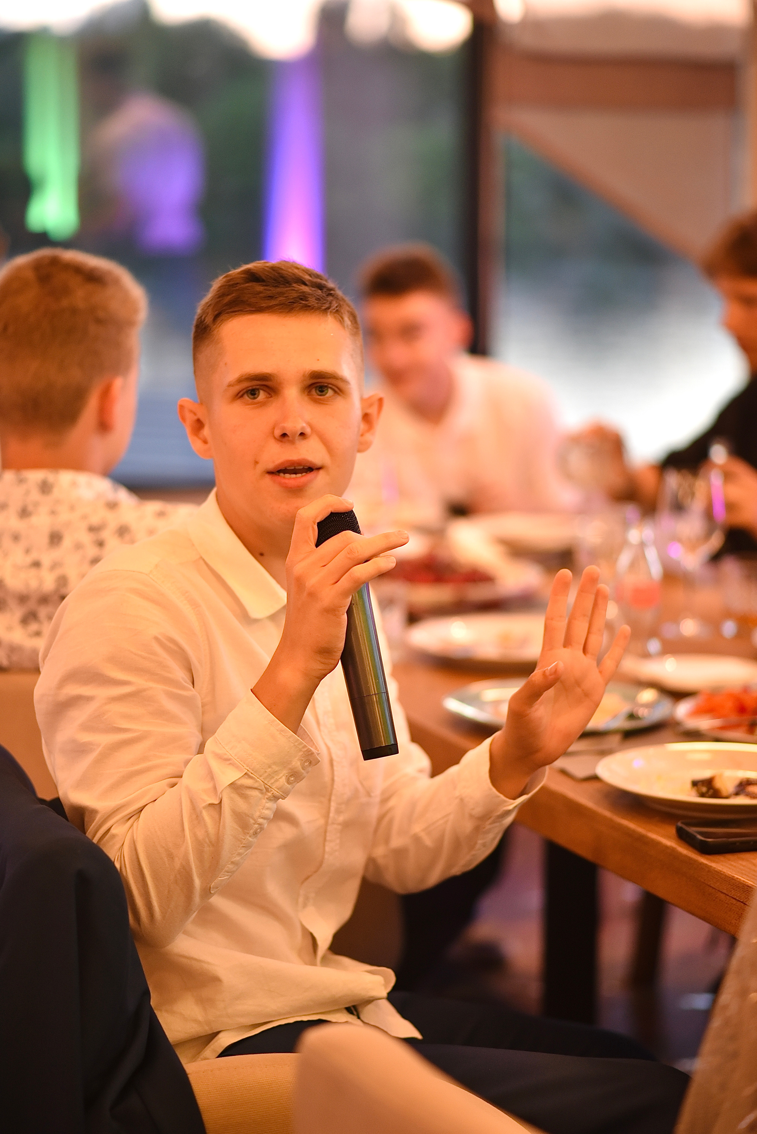 Випускний вечір 11-го класу. Фотограф Марія Якимичева