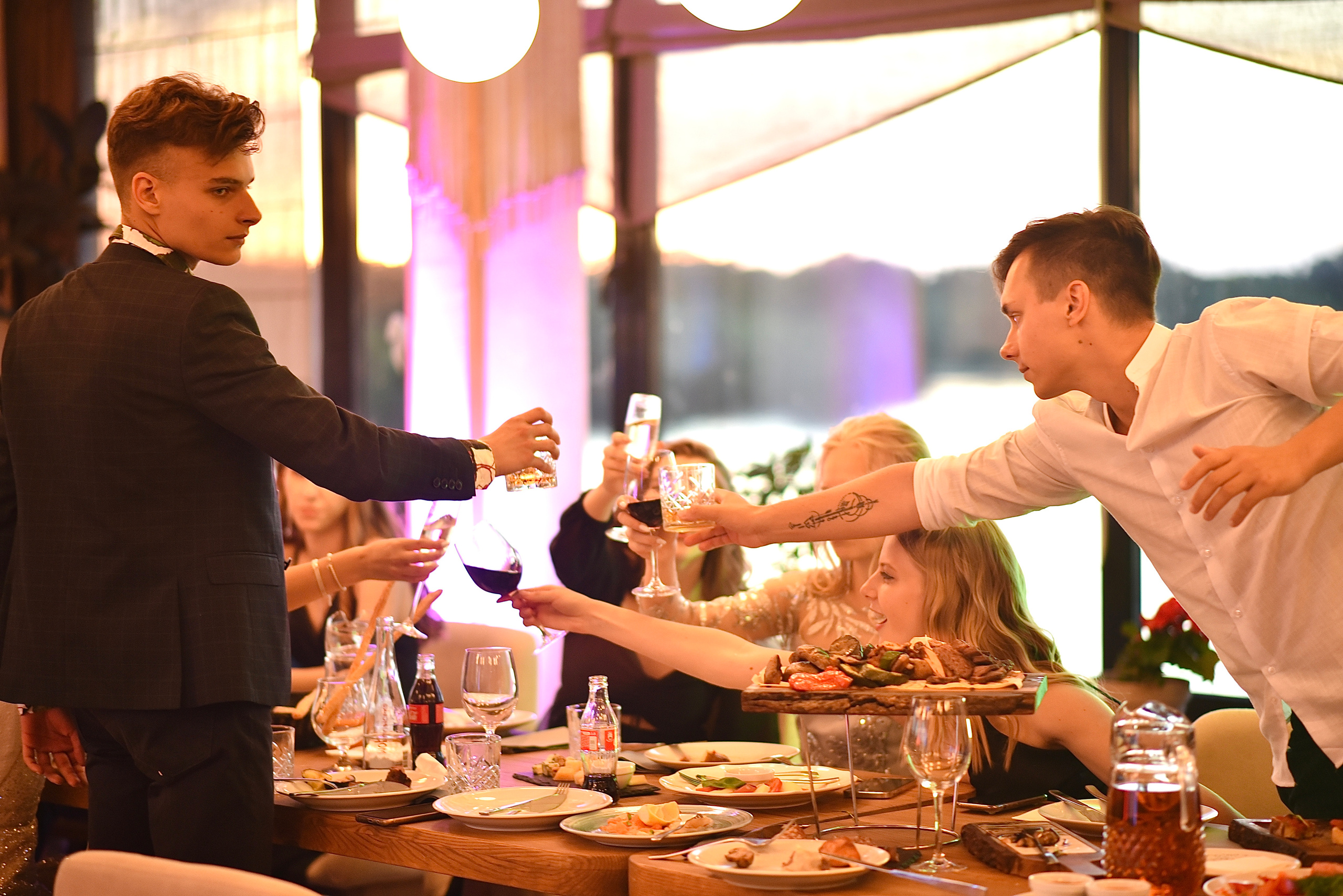 Випускний вечір 11-го класу. Фотограф Марія Якимичева