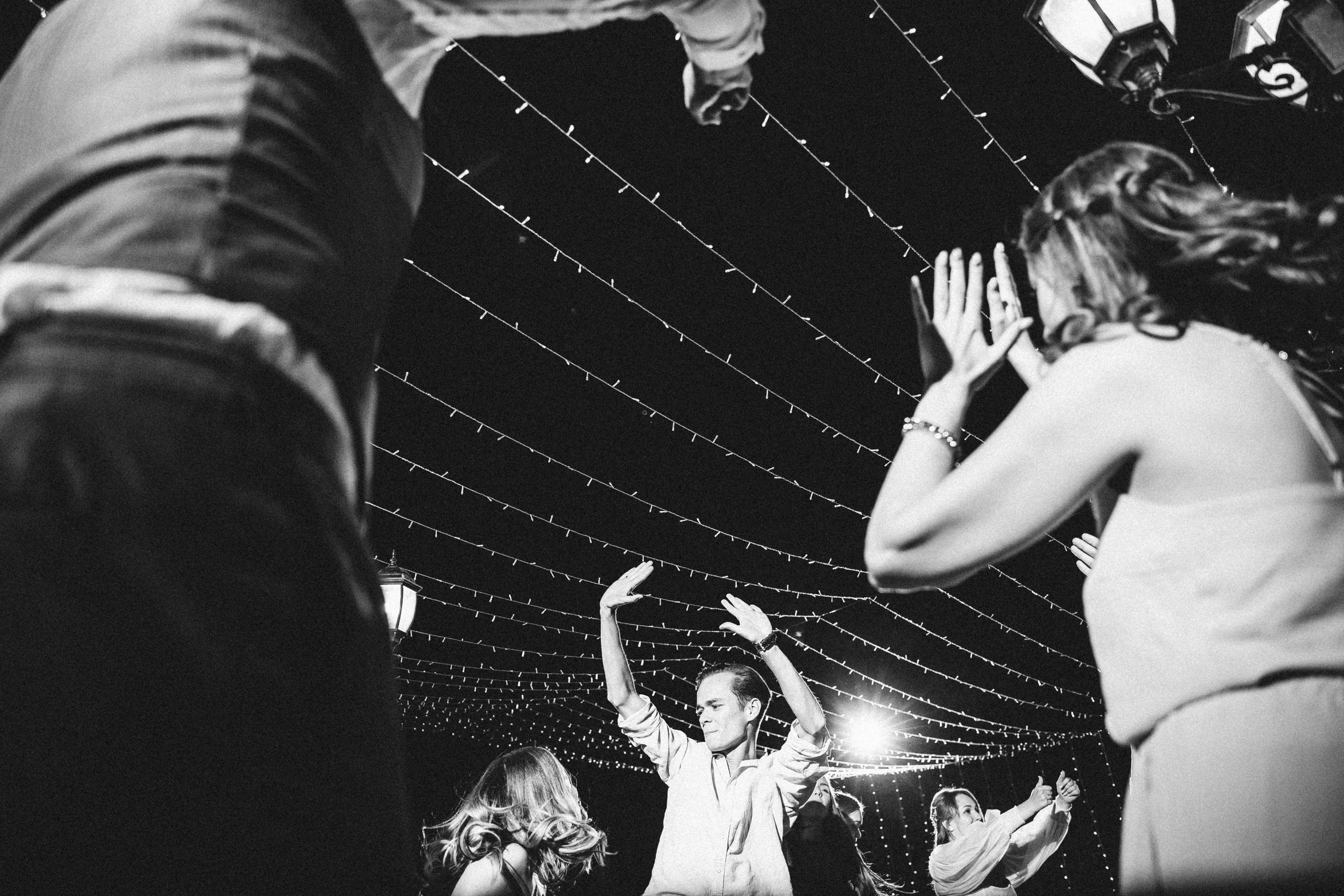 Wedding Wood Cottege. MILANA NIKONENKO весільний та сіймейний фотограф