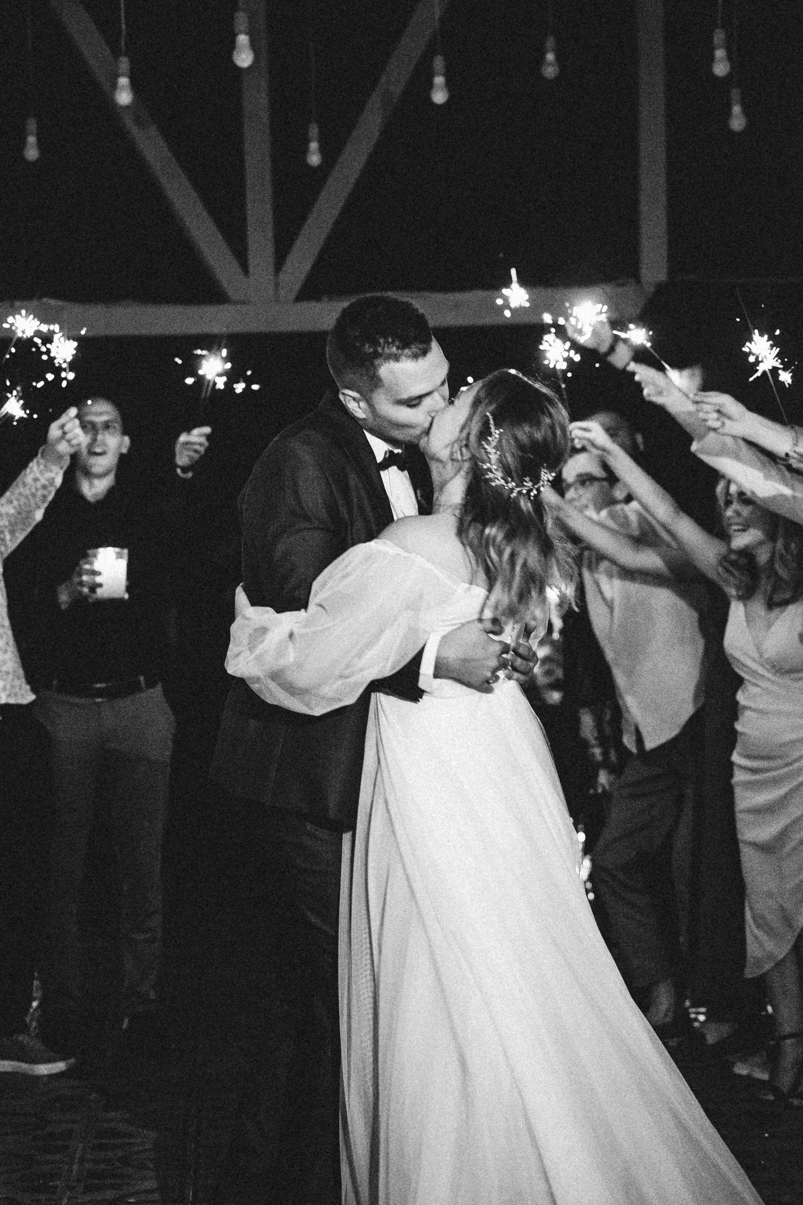 Wedding Wood Cottege. MILANA NIKONENKO весільний та сіймейний фотограф