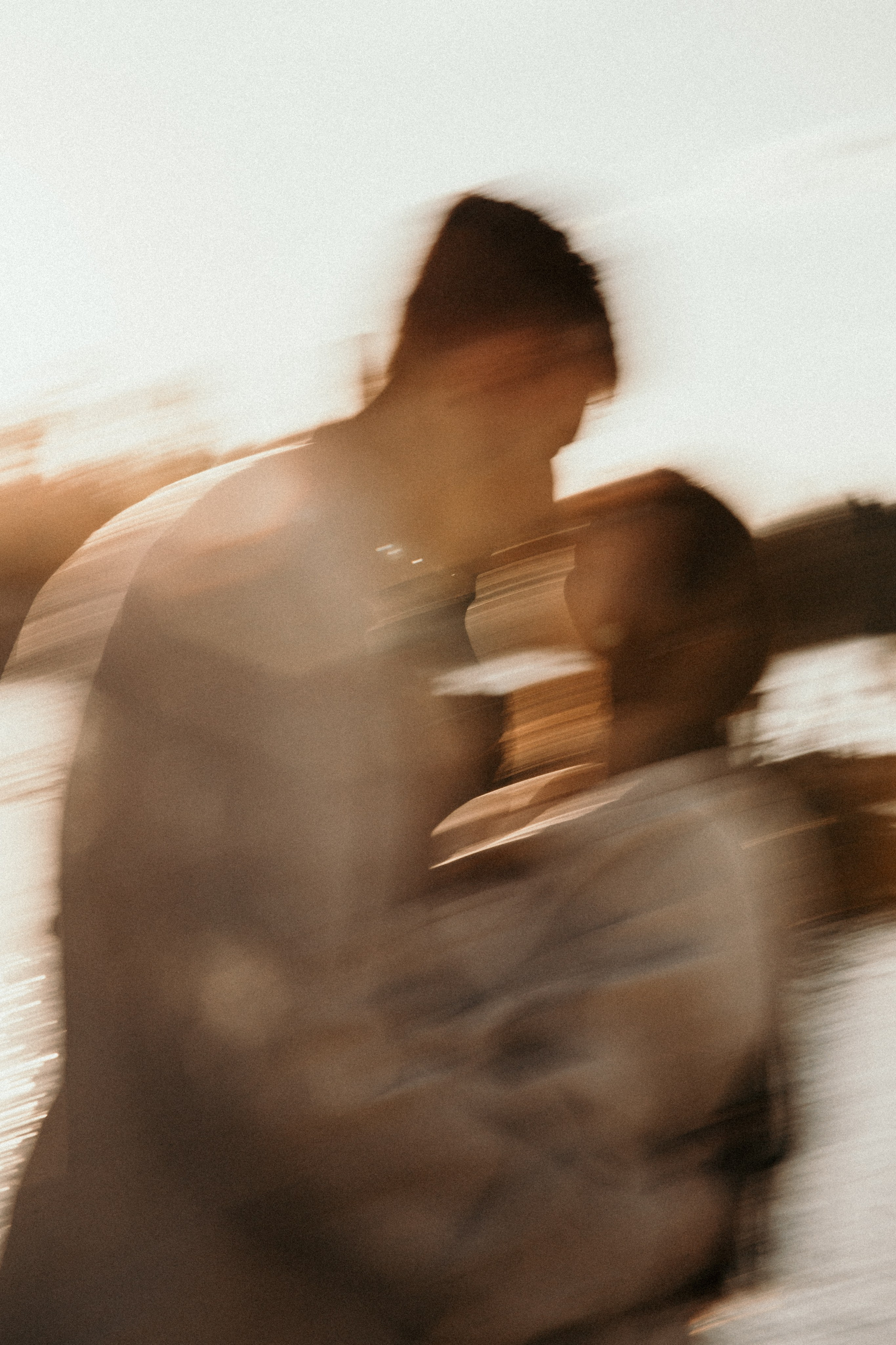 ВТЕЧА У ЗАХІД СОНЦЯ. MILANA NIKONENKO весільний та сіймейний фотограф