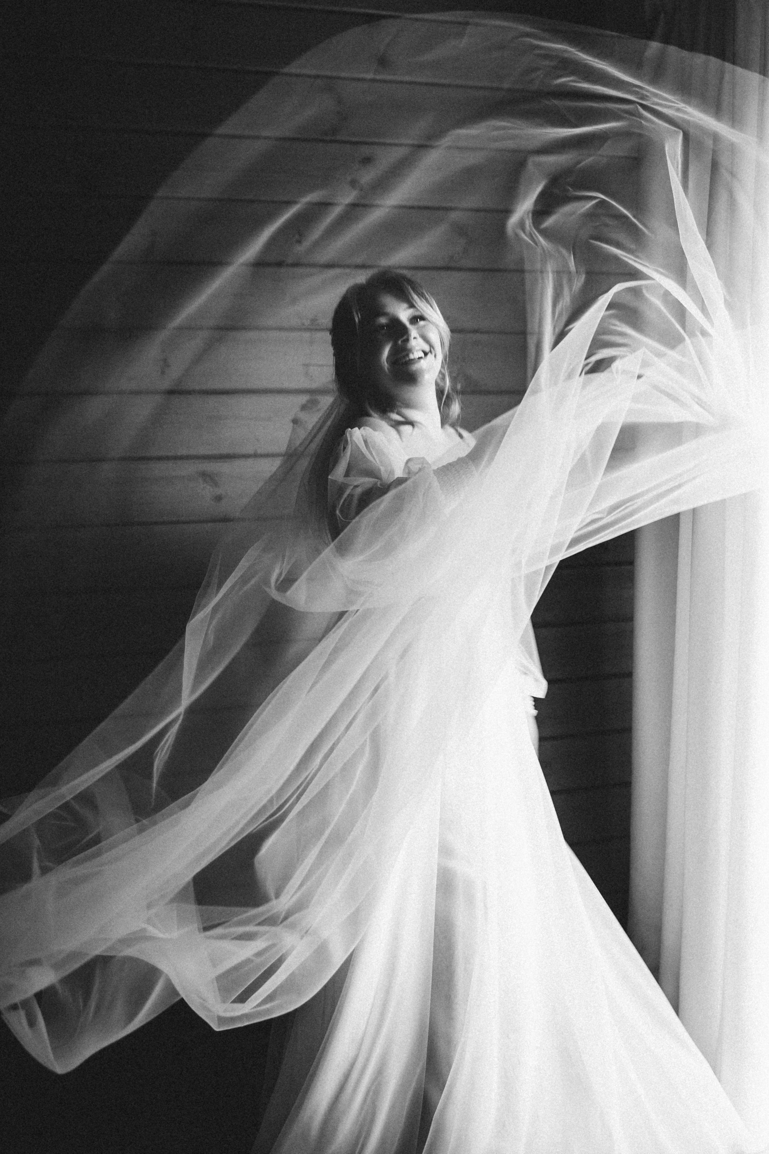 Wedding Wood Cottege. MILANA NIKONENKO весільний та сіймейний фотограф