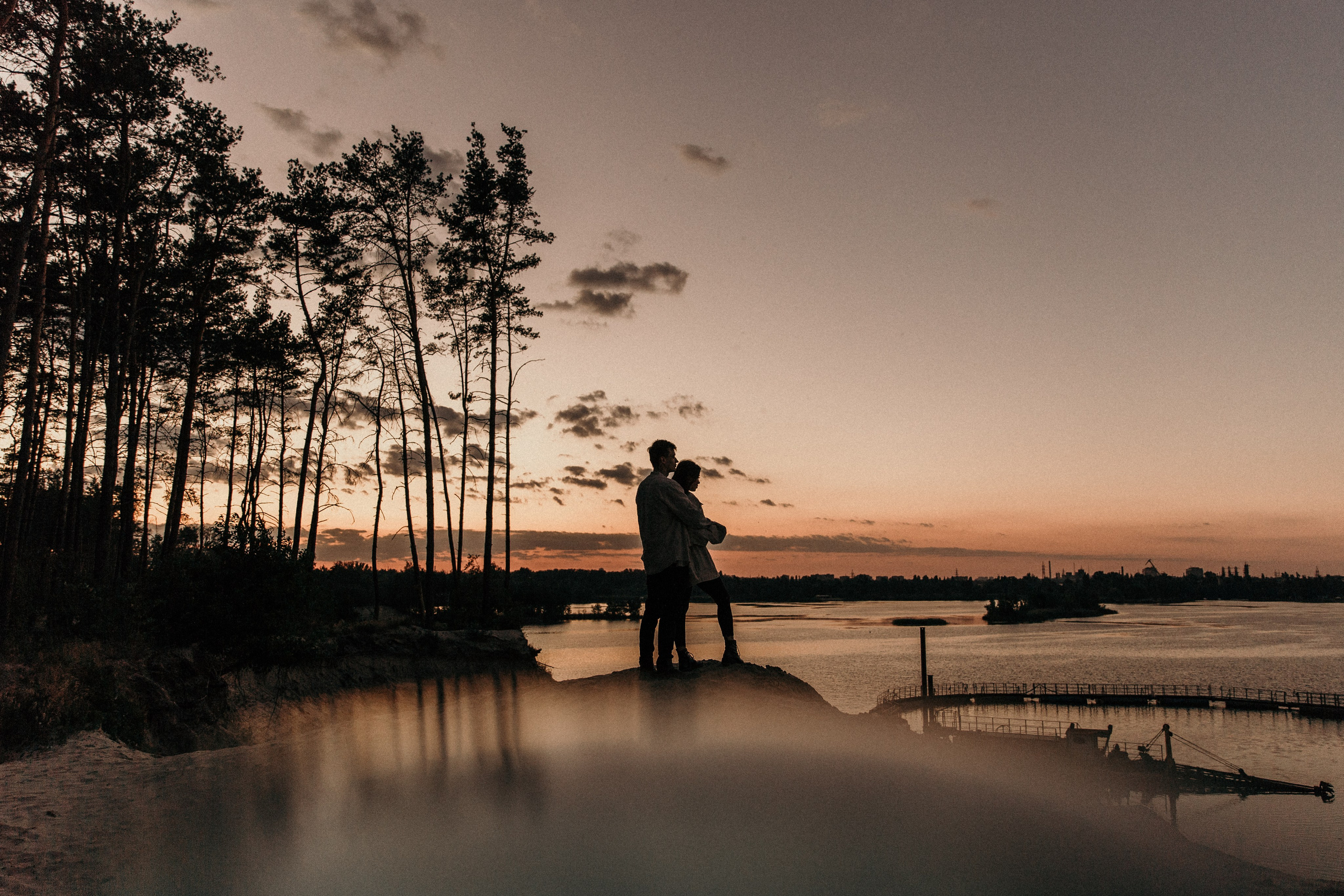 ВТЕЧА У ЗАХІД СОНЦЯ. MILANA NIKONENKO весільний та сіймейний фотограф