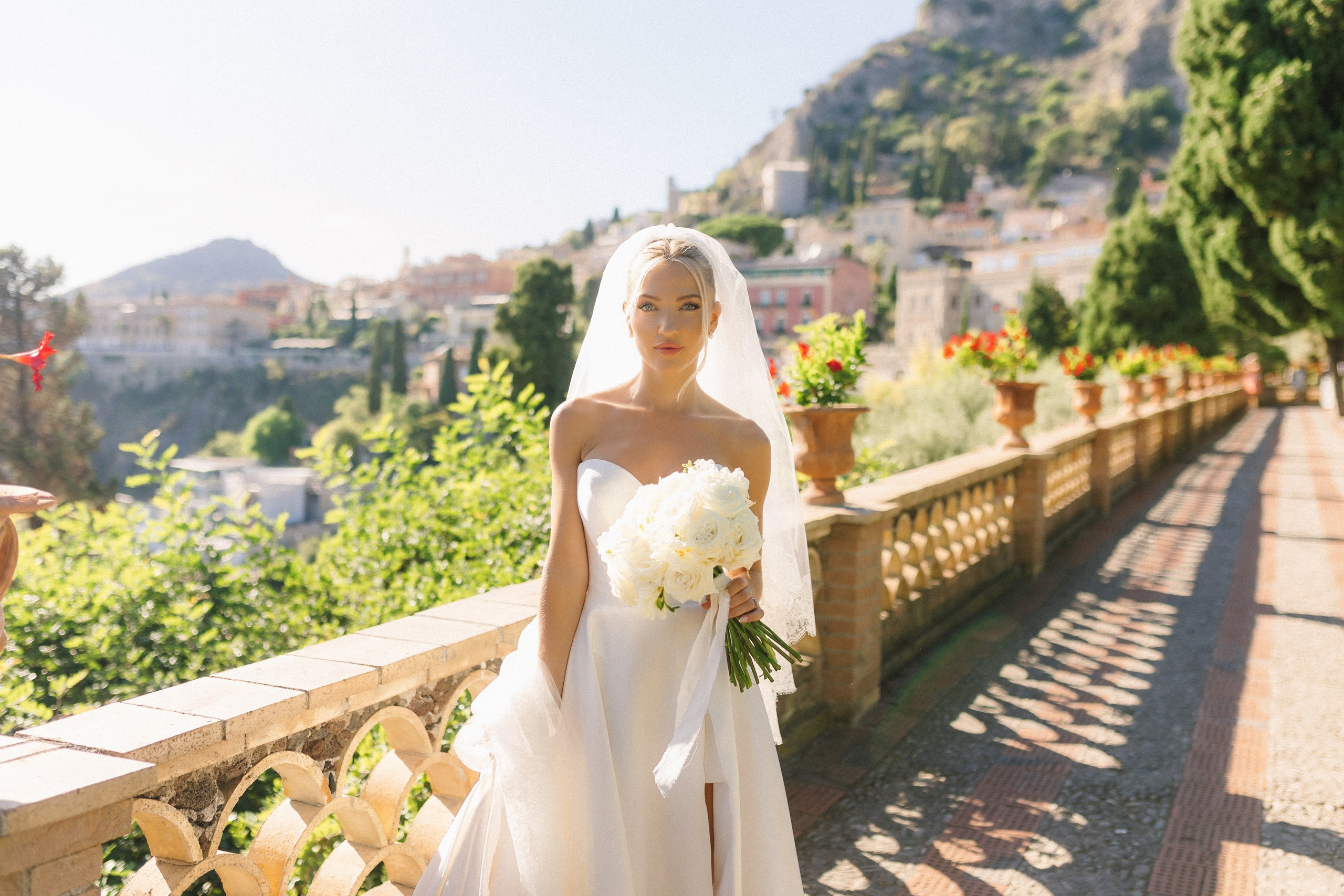 Claudio & Iryna. Wedding photographer Elvira Brovdi