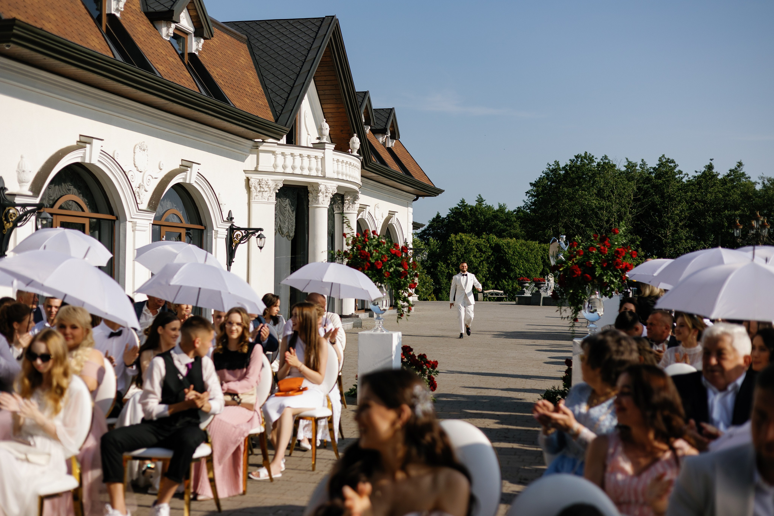 Vladislav & Maria (Ukraine). Wedding photographer Elvira Brovdi