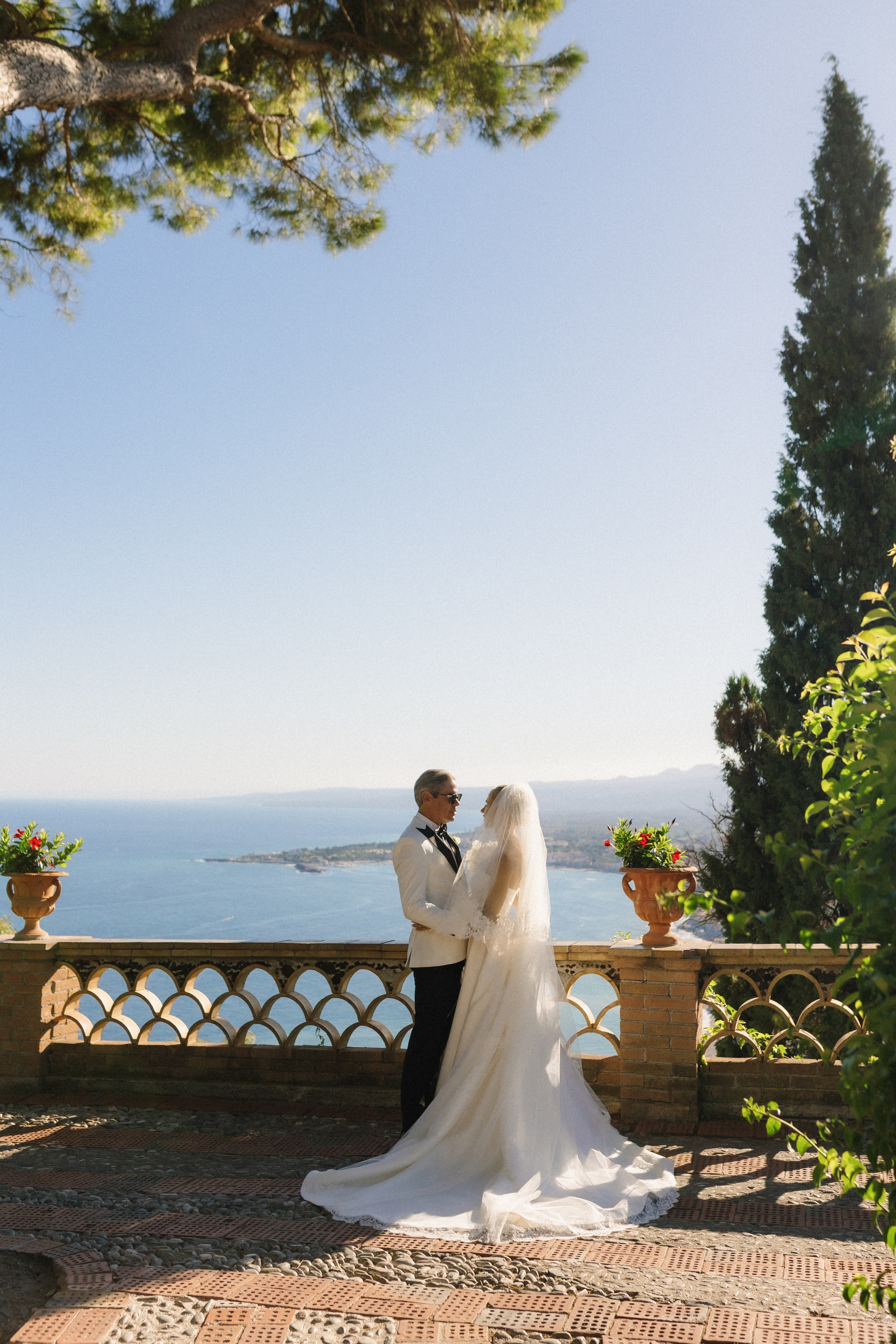 Claudio & Iryna. Wedding photographer Elvira Brovdi