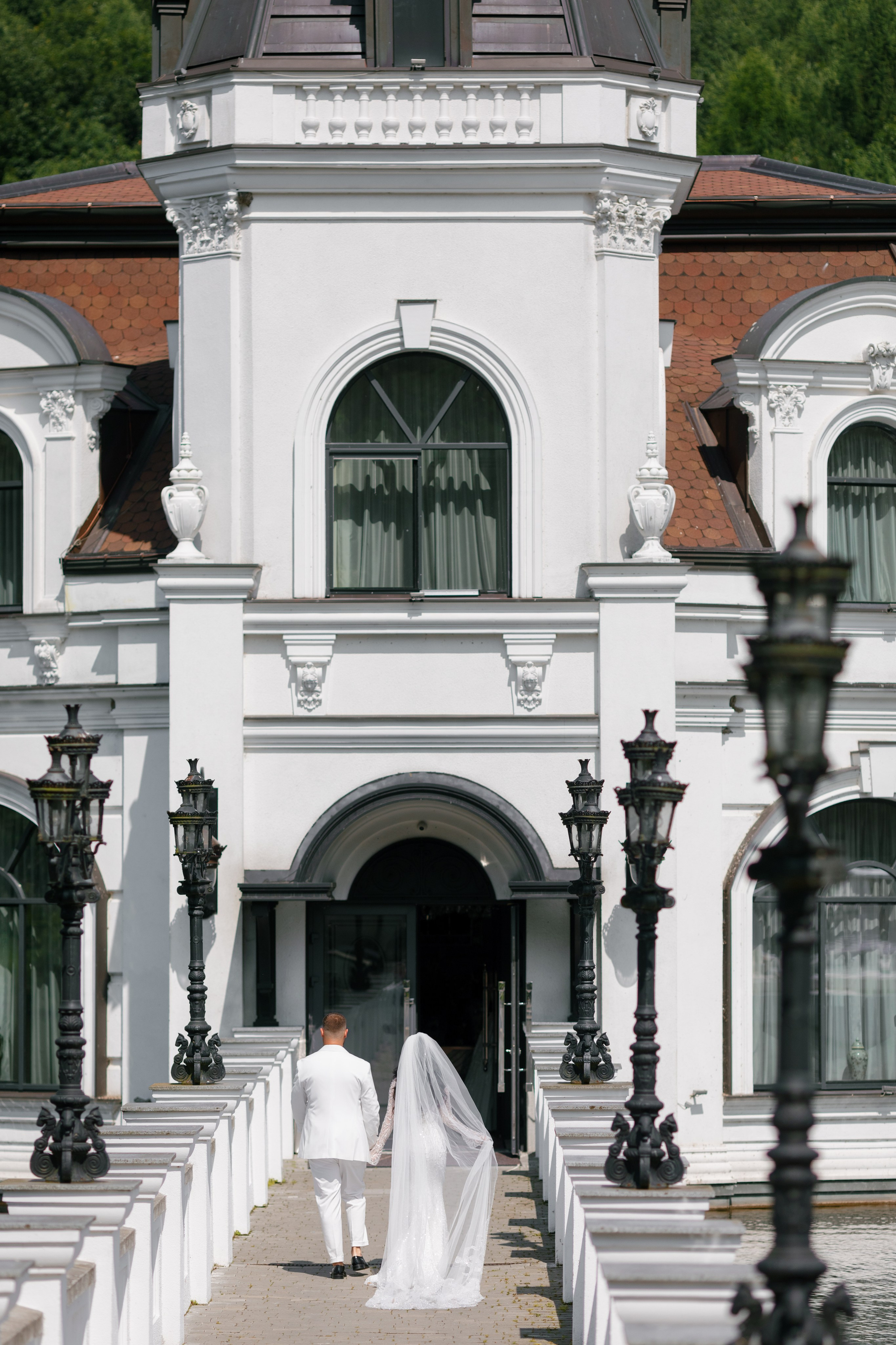Vladislav & Maria (Ukraine). Wedding photographer Elvira Brovdi