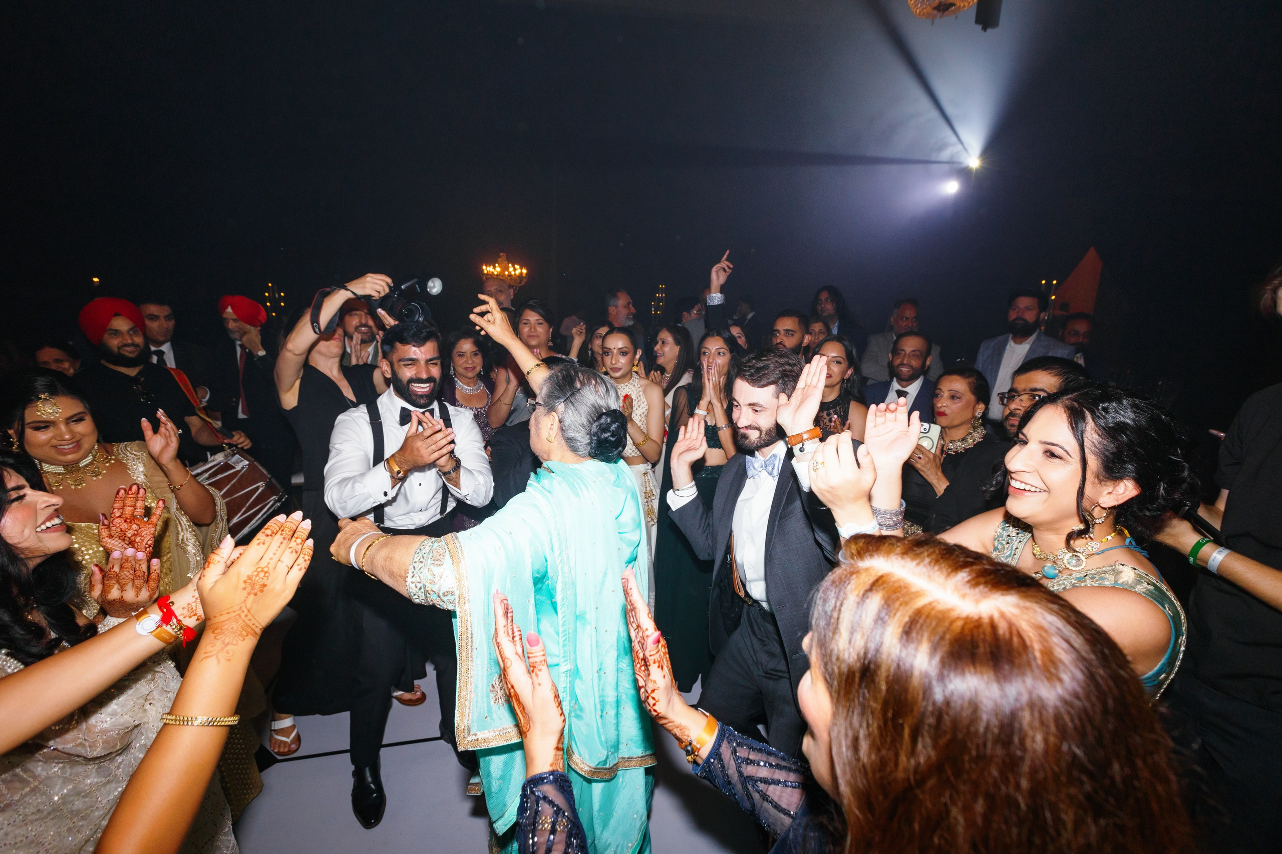 Sarina & Oudhay (Indian wedding). Hochzeitsfotografin Brovdi Elvira