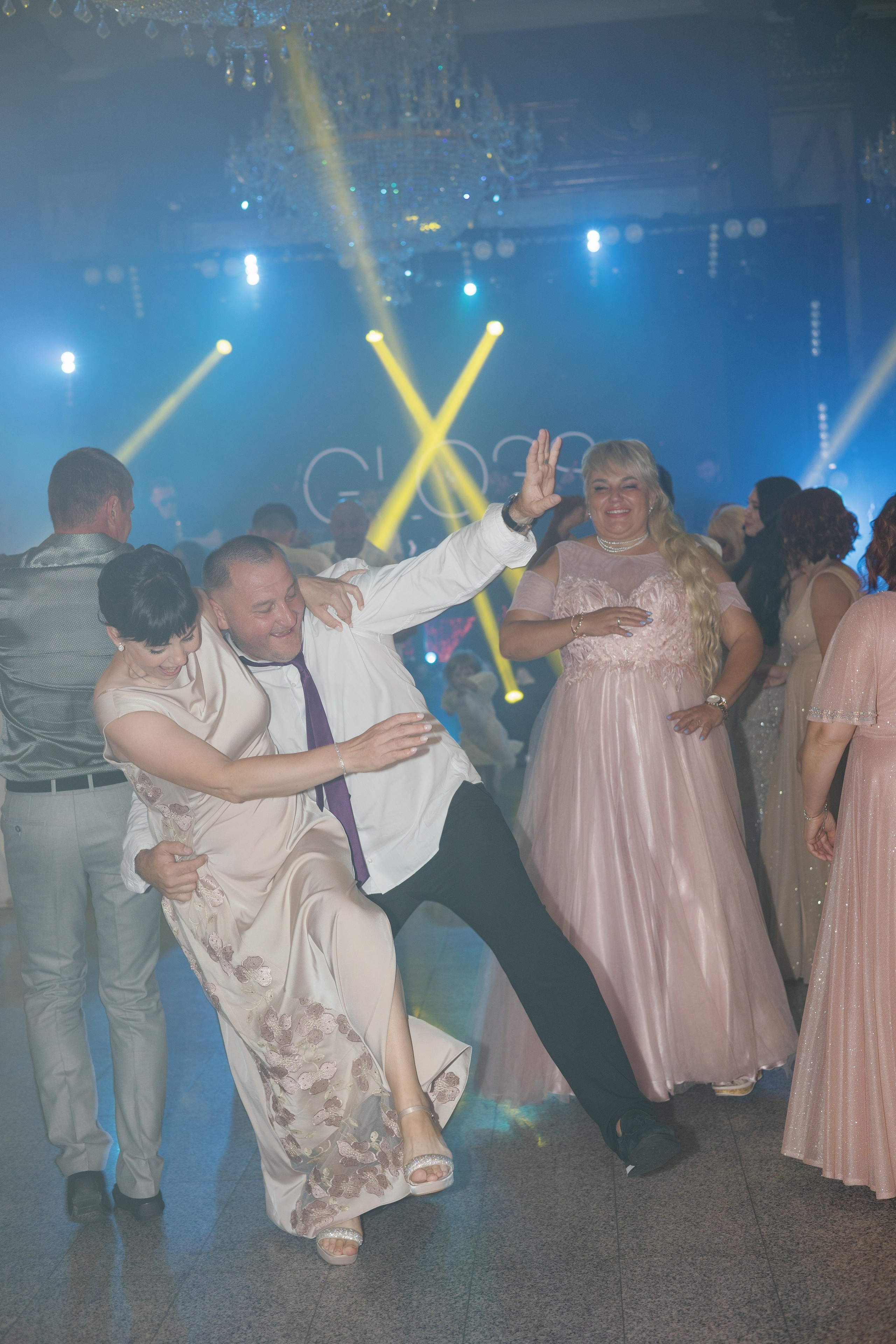 Vladislav & Maria (Ukraine). Wedding photographer Elvira Brovdi