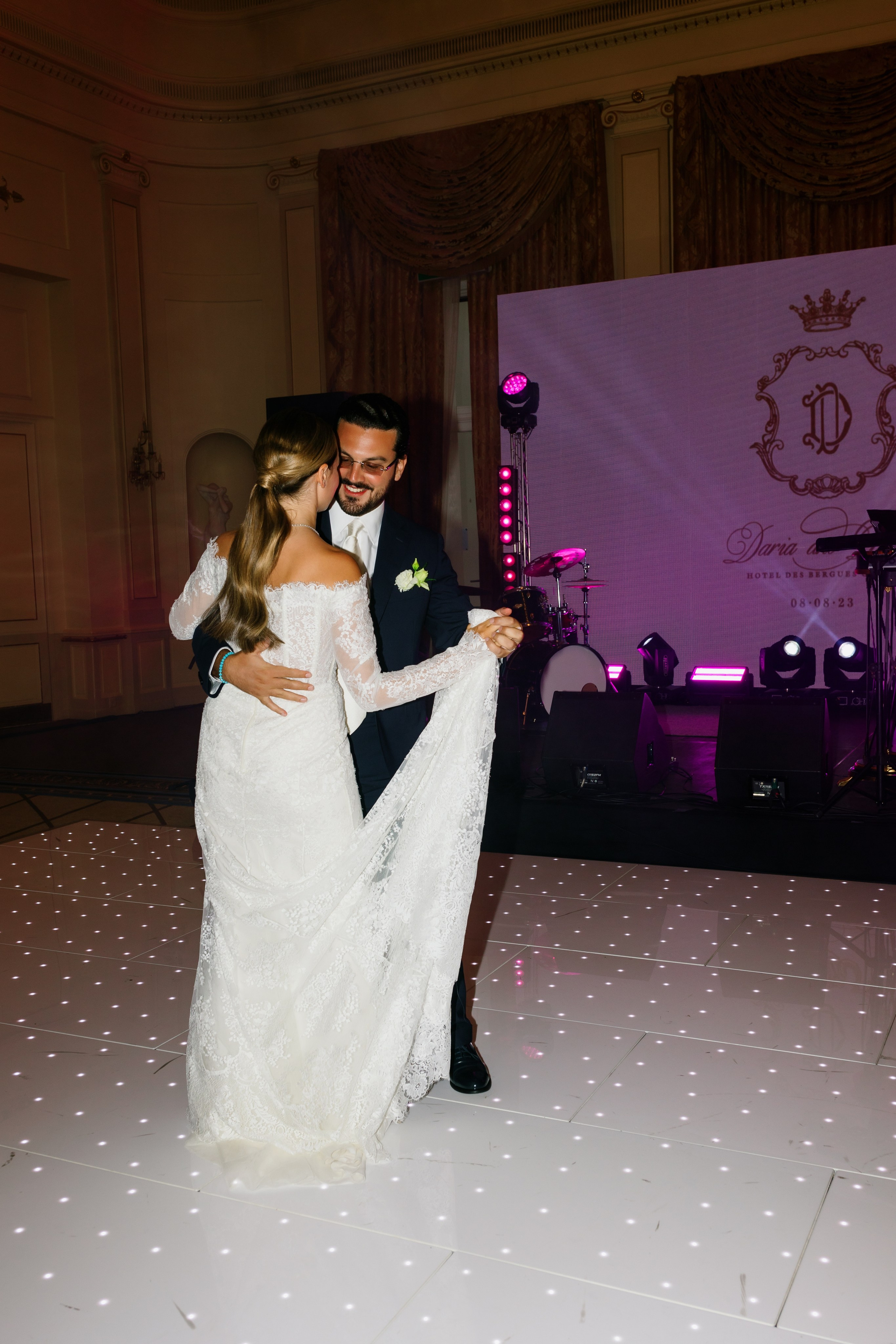 Daria & Daniel (Switzerland). Wedding photographer Elvira Brovdi