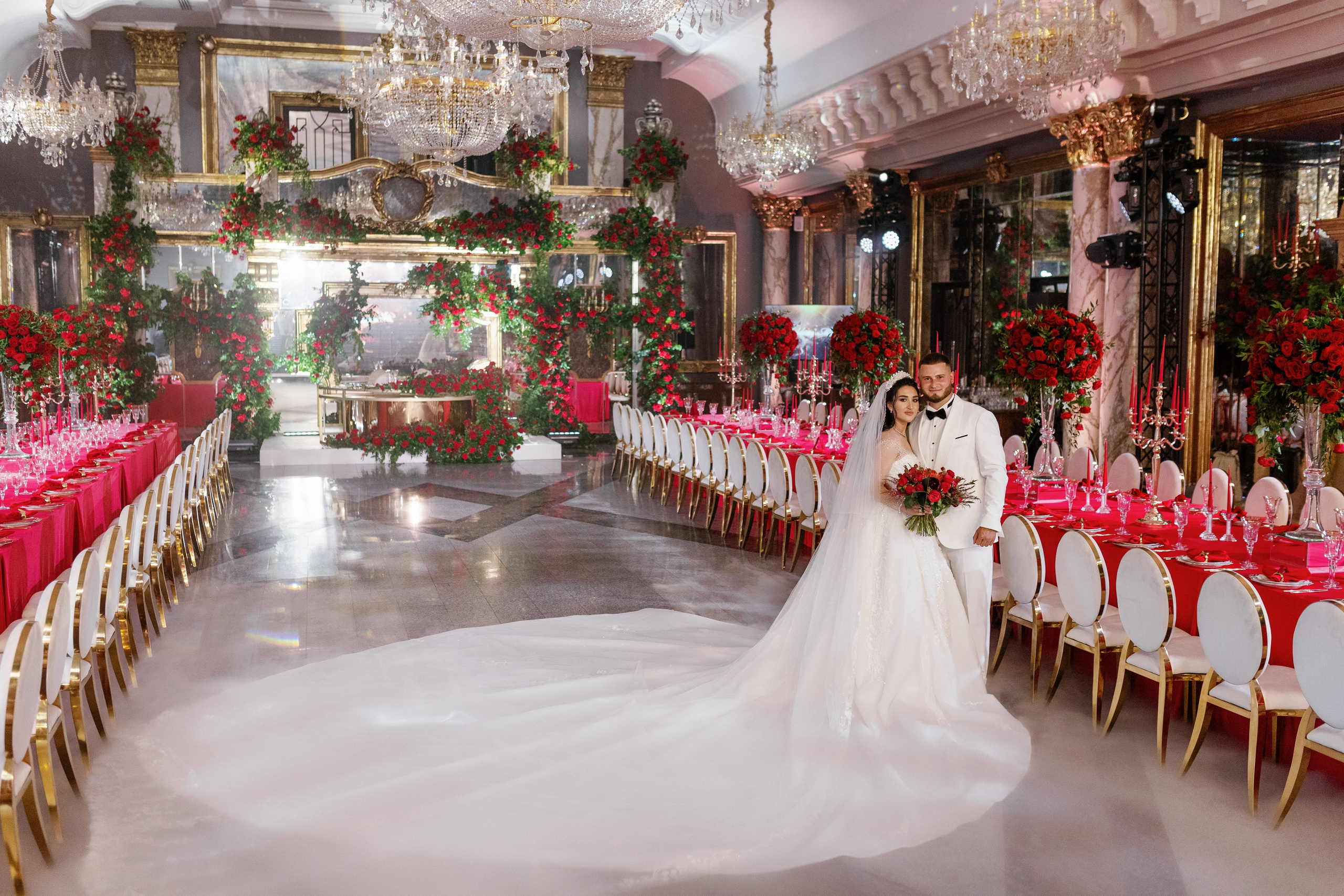 Vladislav & Maria (Ukraine). Wedding photographer Elvira Brovdi