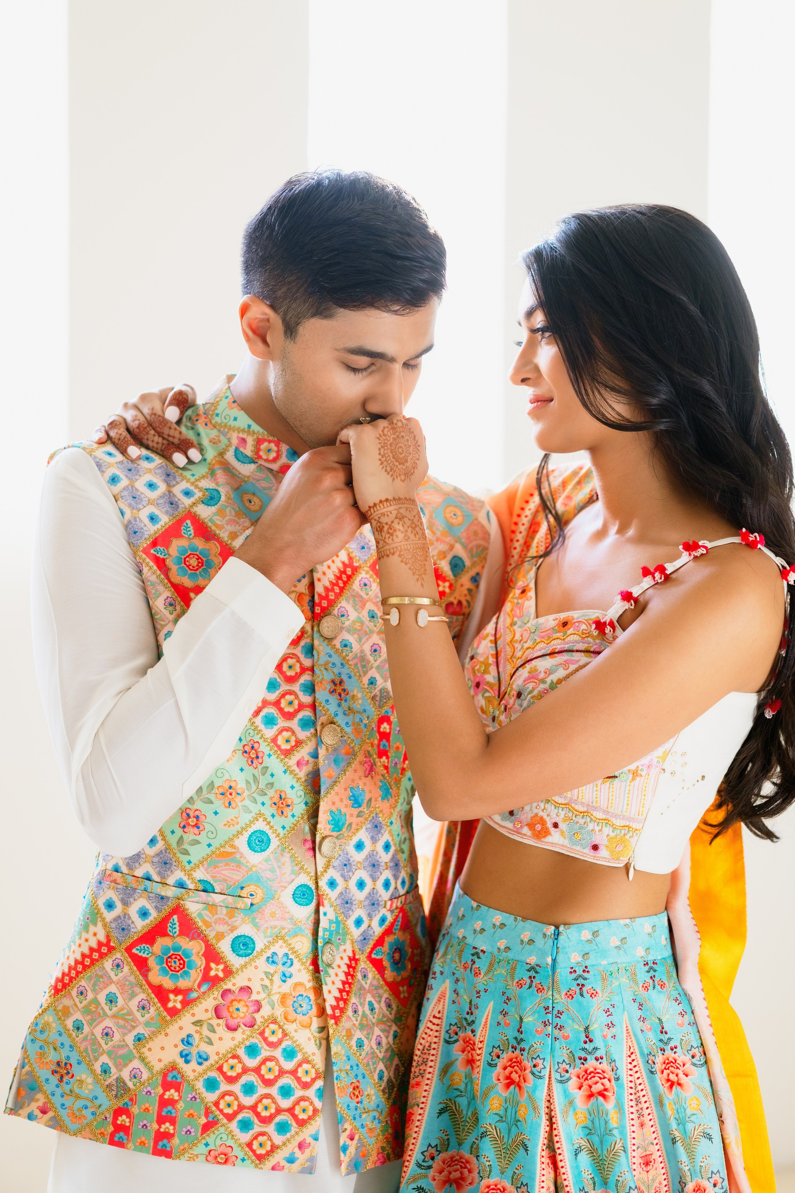 Wedding photographer Elvira Brovdi