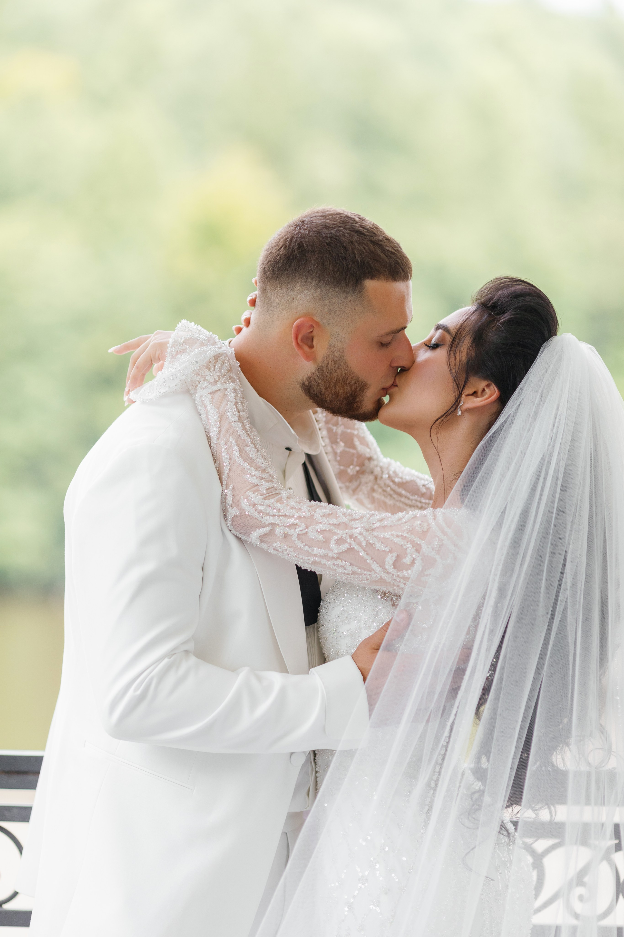 Vladislav & Maria (Ukraine). Wedding photographer Elvira Brovdi