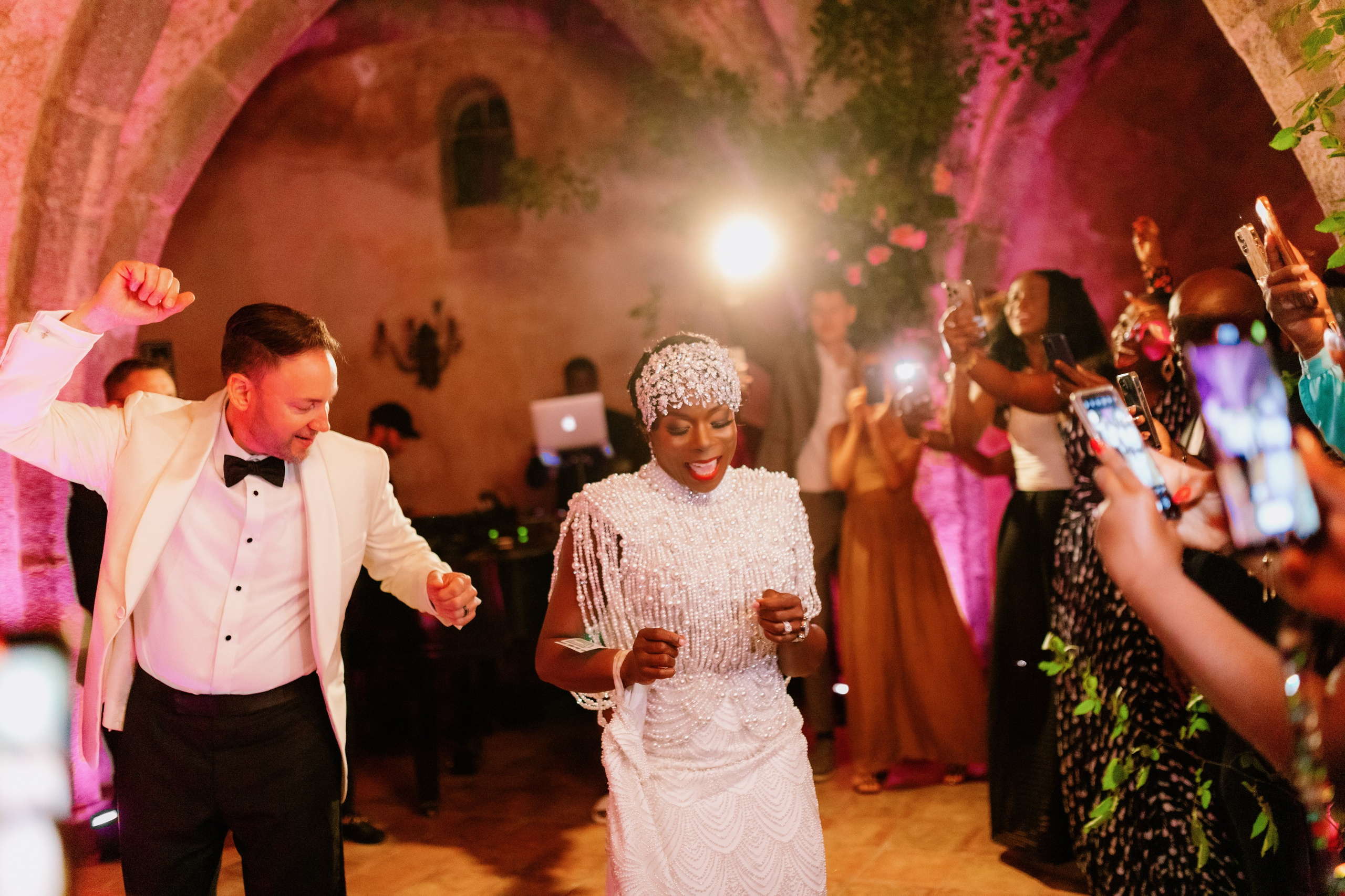 John & Lade (Italy). Wedding photographer Elvira Brovdi