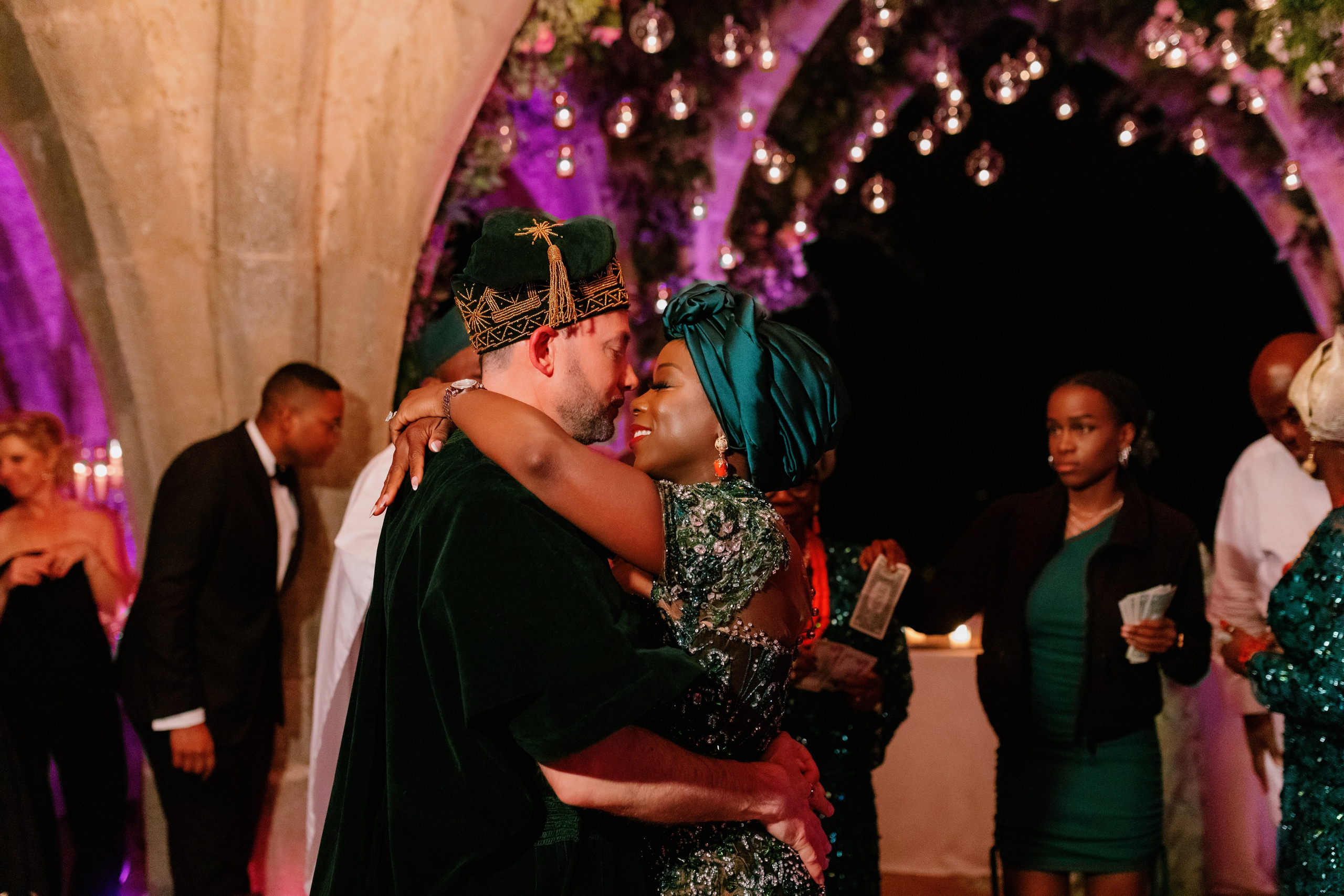 John & Lade (Italy). Wedding photographer Elvira Brovdi