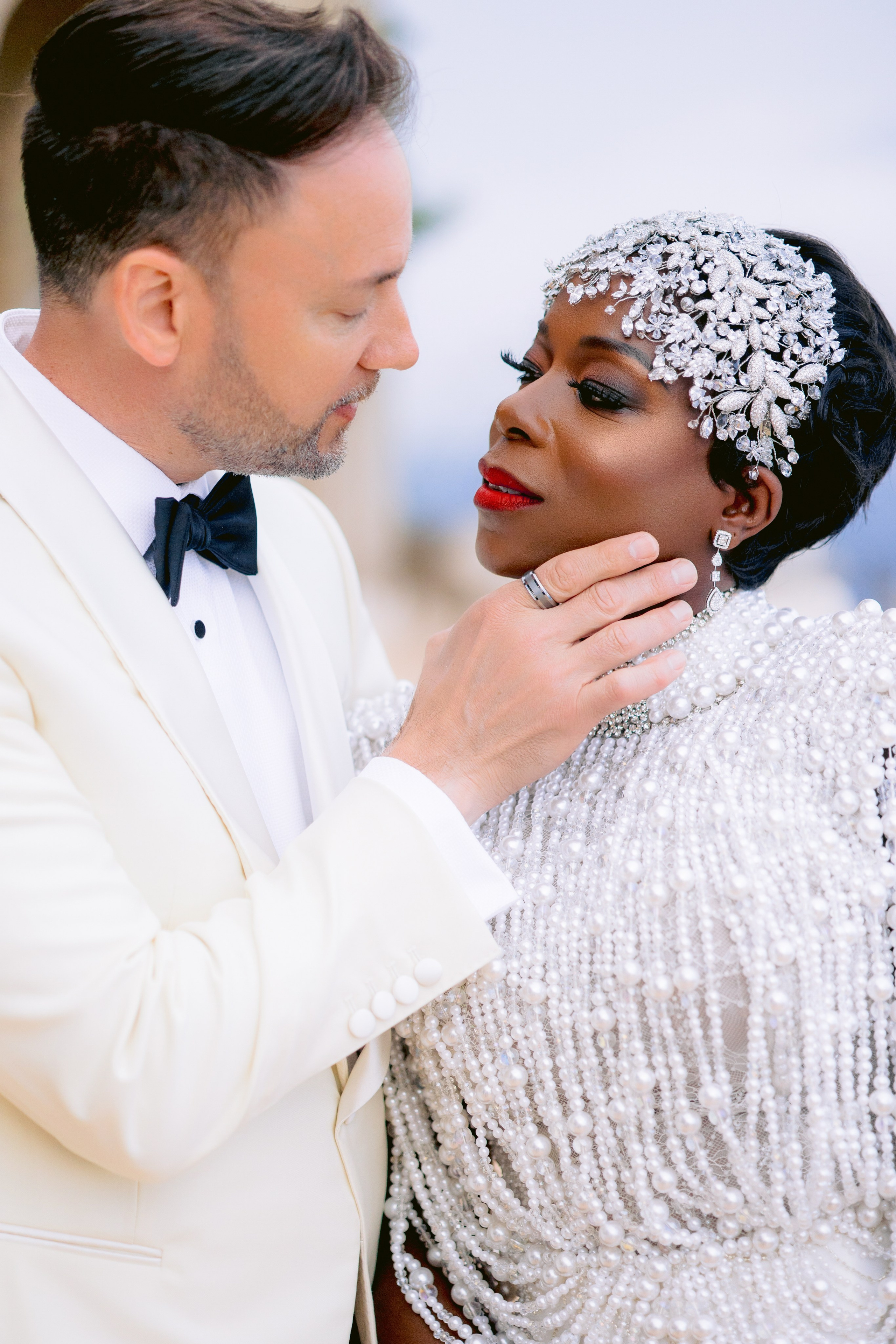 Wedding photographer Elvira Brovdi