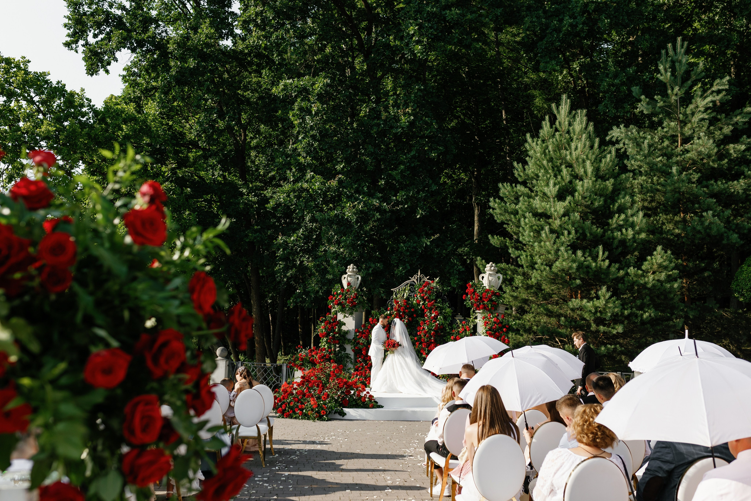 Vladislav & Maria (Ukraine). Wedding photographer Elvira Brovdi