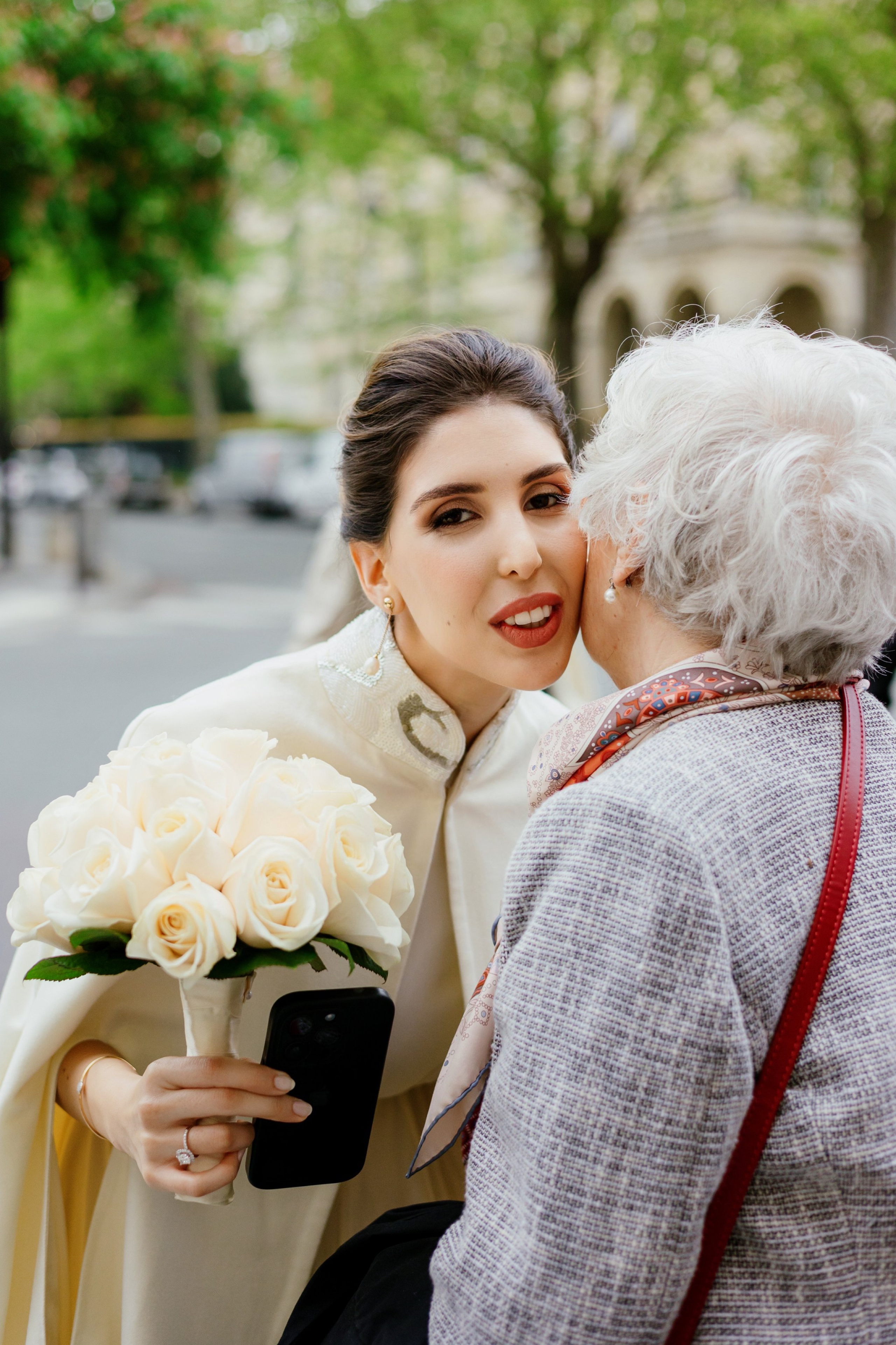 Yasmine & Myriam (France). Wedding photographer Elvira Brovdi