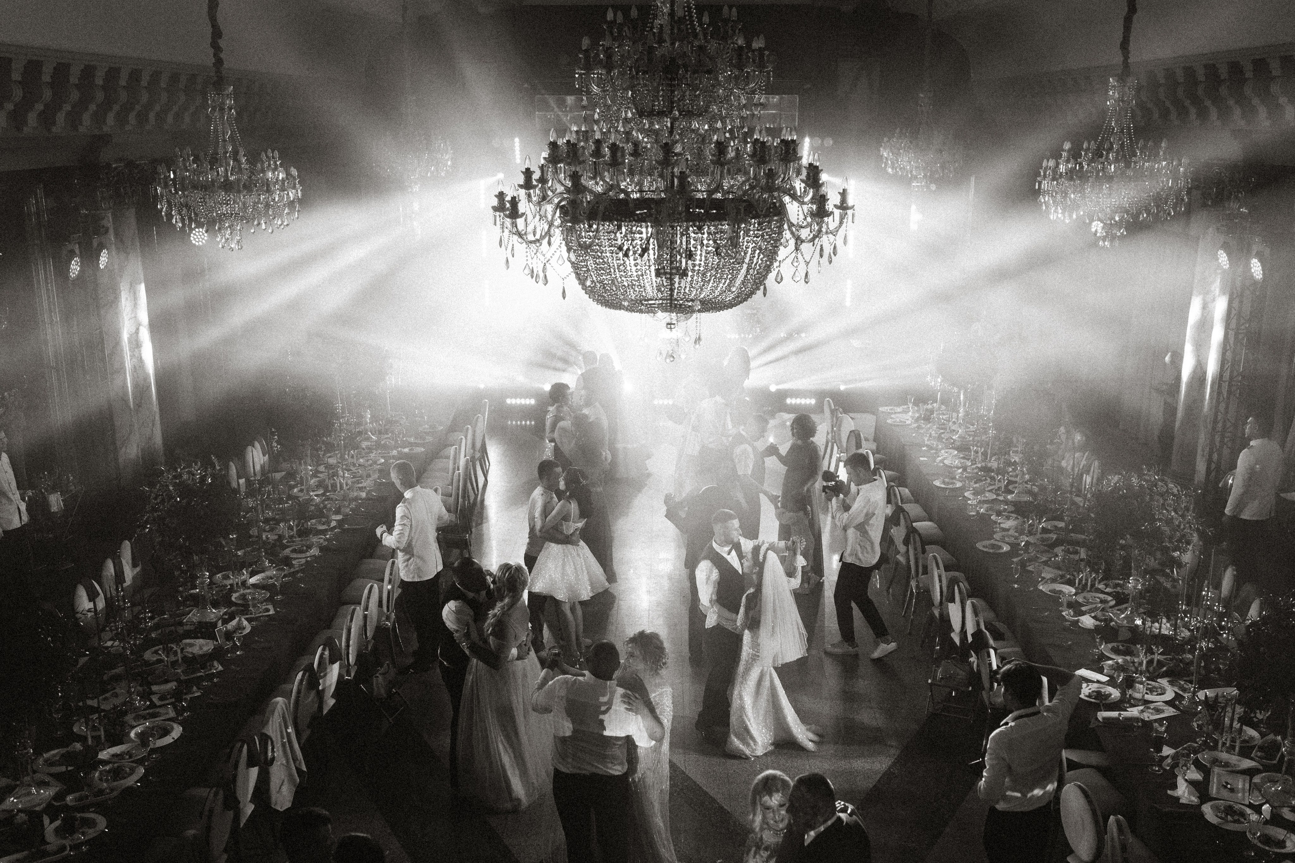 Vladislav & Maria (Ukraine). Wedding photographer Elvira Brovdi