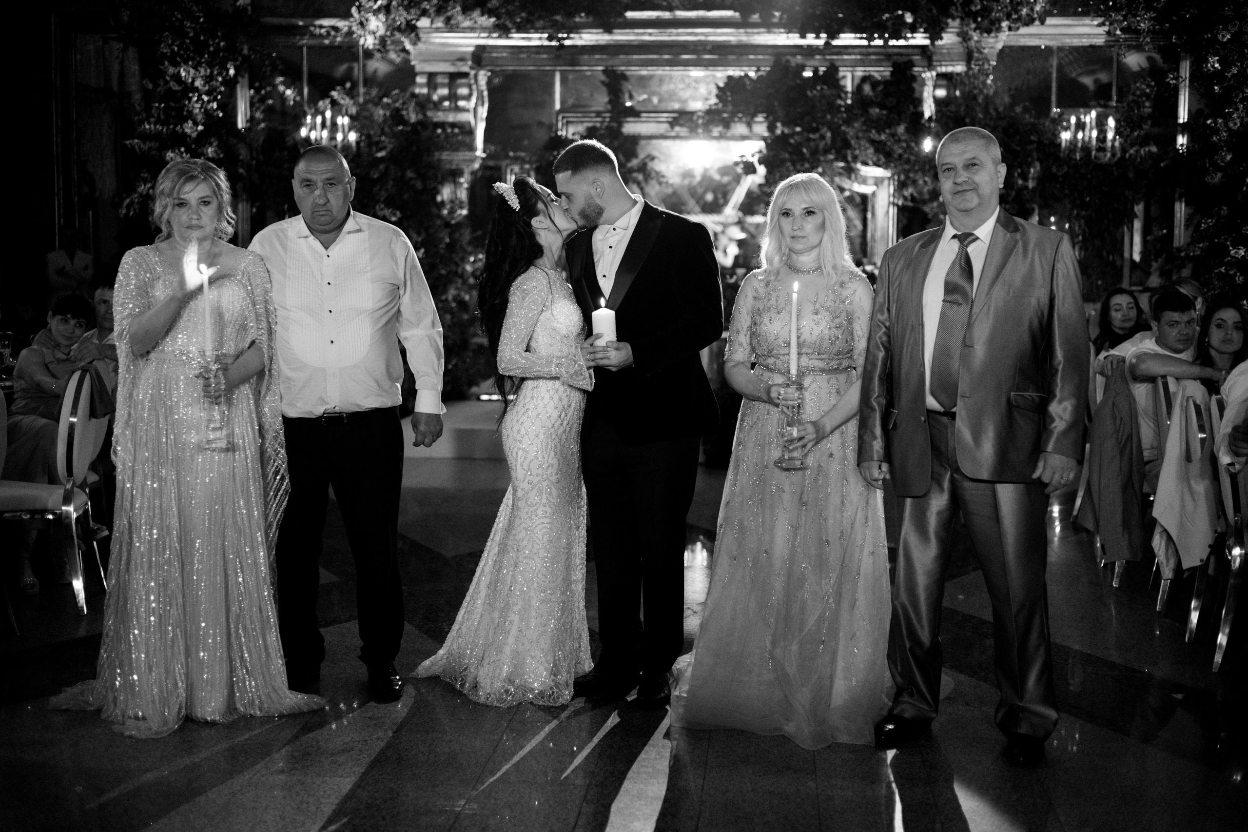 Vladislav & Maria (Ukraine). Wedding photographer Elvira Brovdi