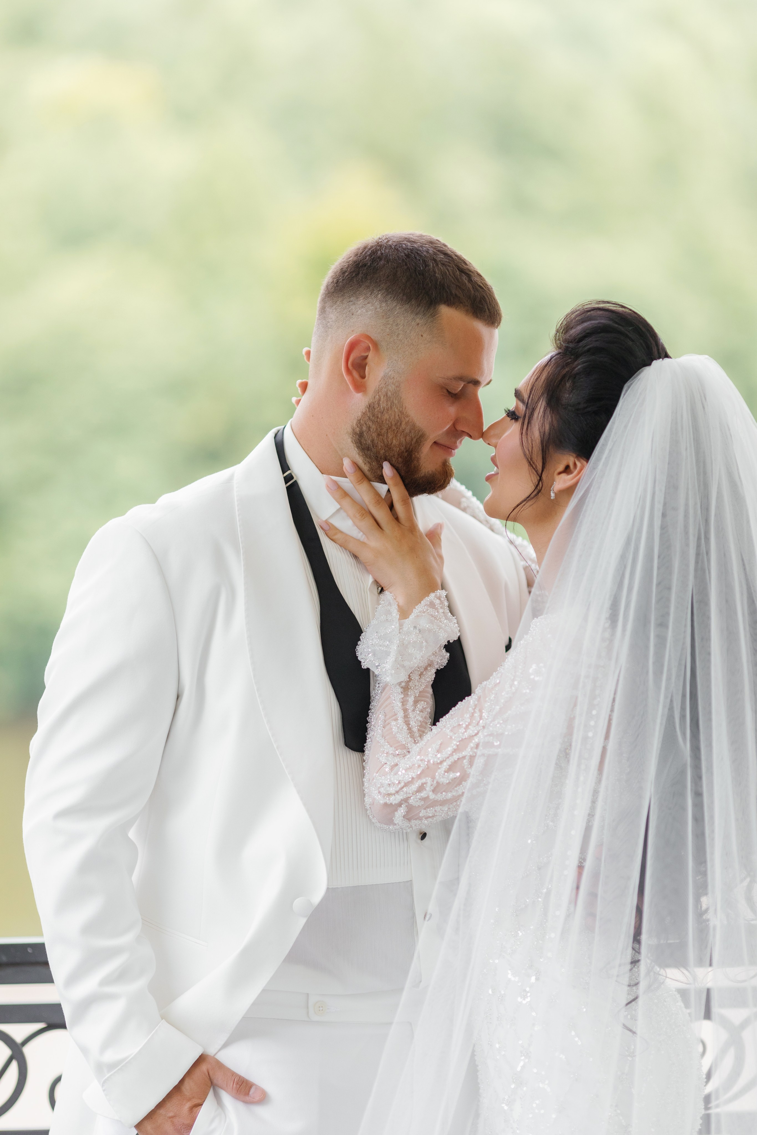 Vladislav & Maria (Ukraine). Wedding photographer Elvira Brovdi