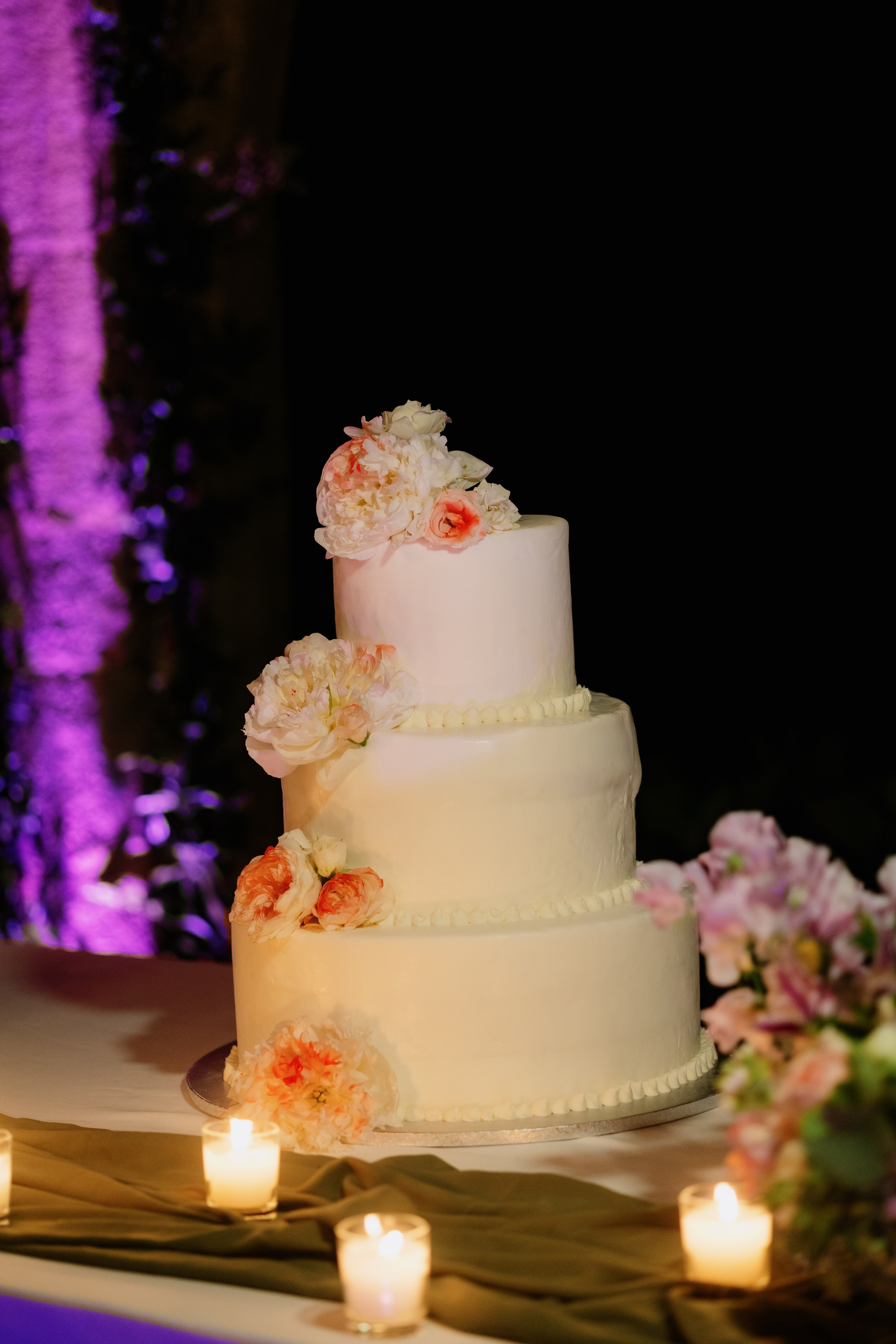 John & Lade (Italy). Wedding photographer Elvira Brovdi