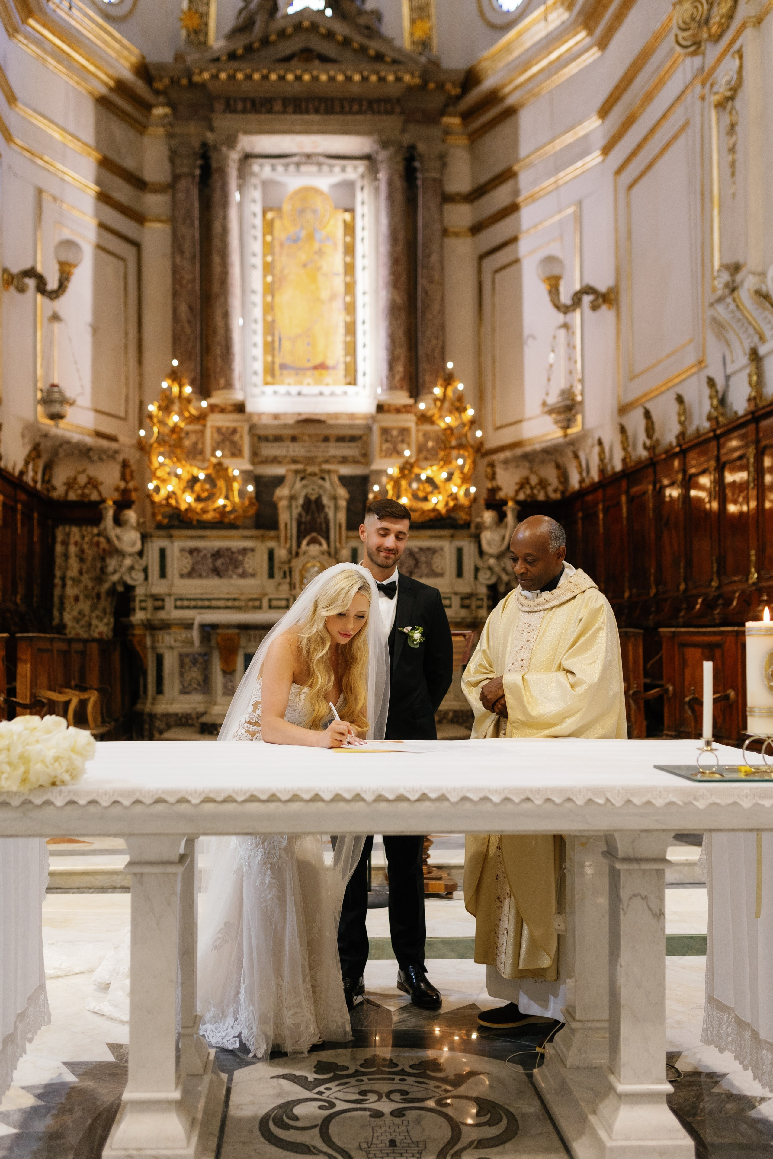 Positano wedding photographer. Wedding photographer Elvira Brovdi