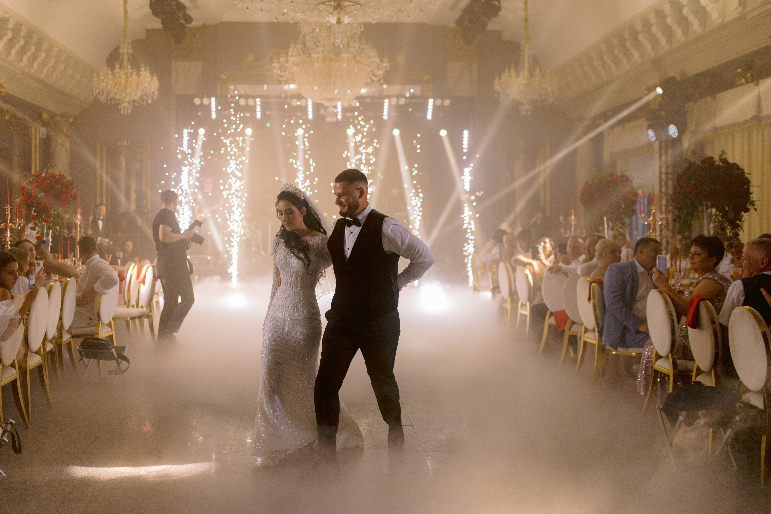 Vladislav & Maria (Ukraine). Wedding photographer Elvira Brovdi