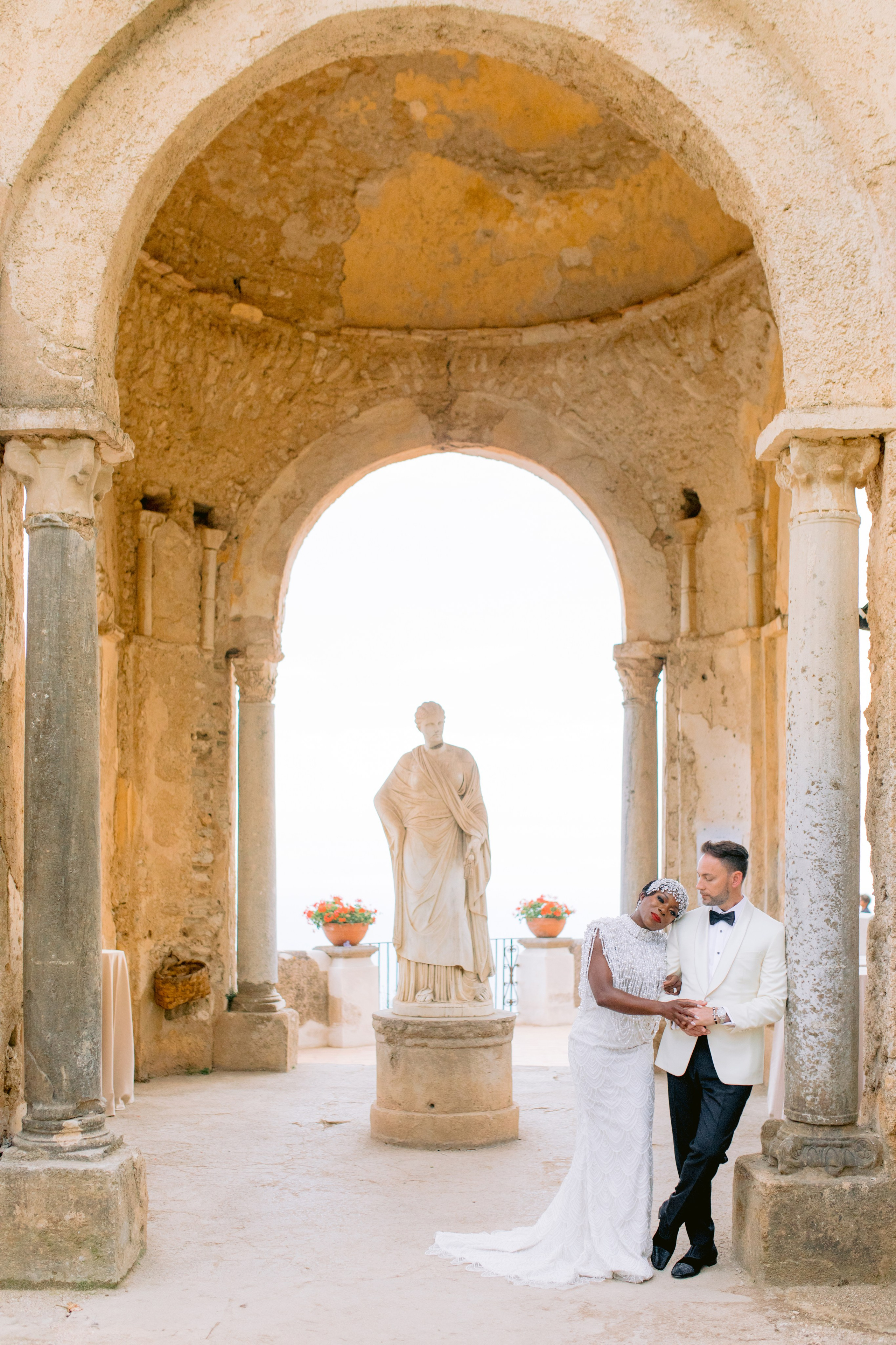 Wedding photographer Elvira Brovdi