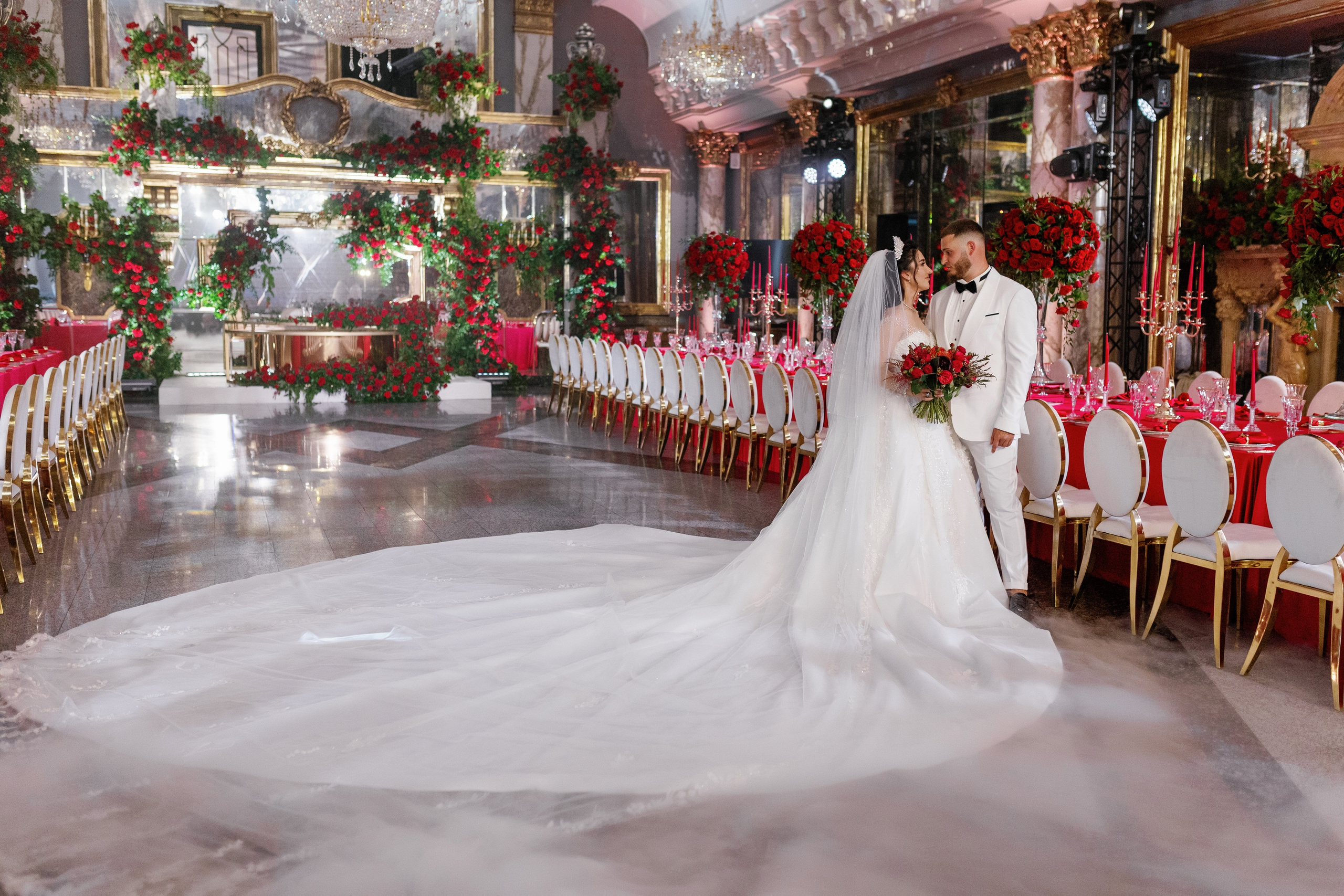 Vladislav & Maria (Ukraine). Wedding photographer Elvira Brovdi