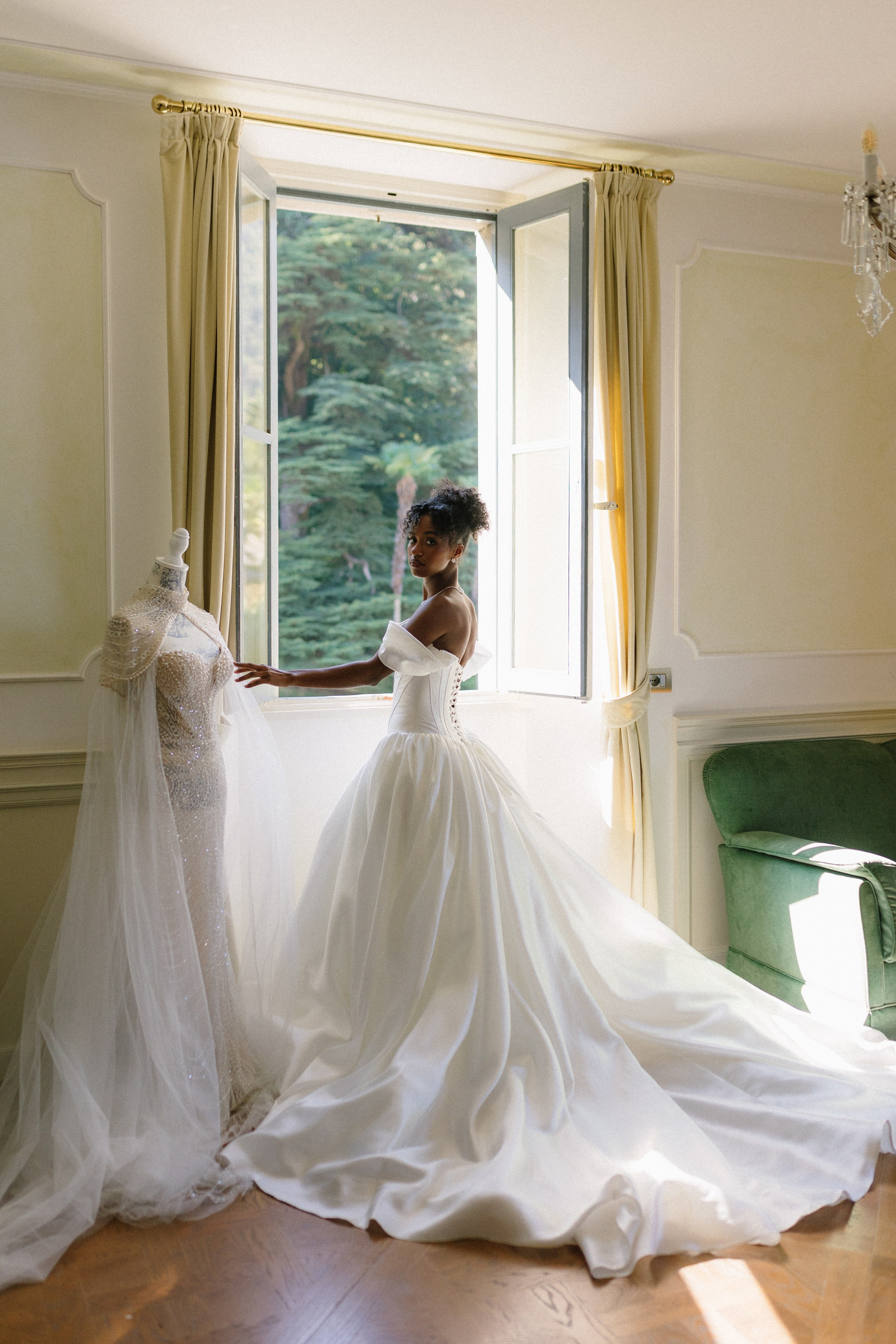 Wedding photographer Elvira Brovdi