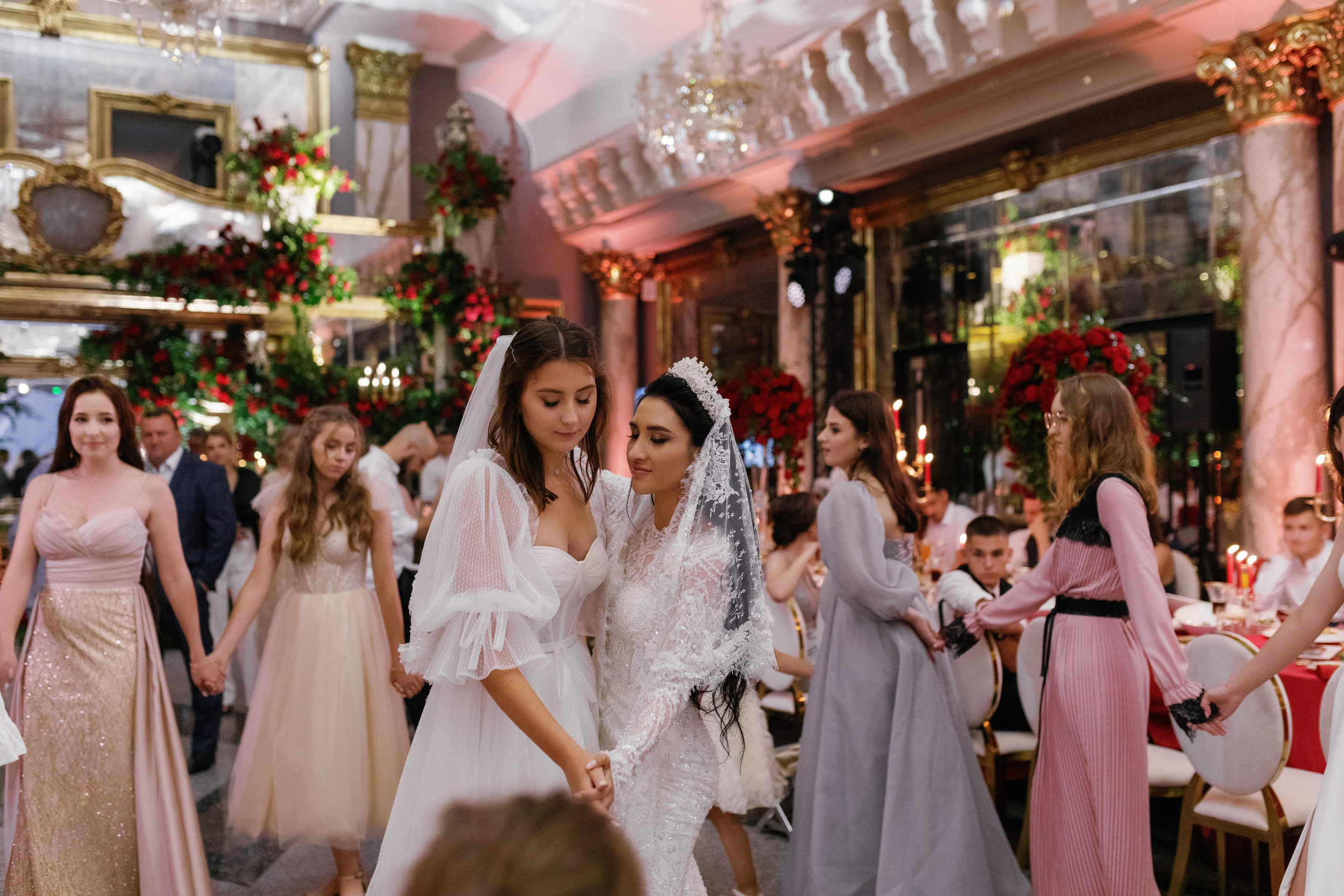 Vladislav & Maria (Ukraine). Wedding photographer Elvira Brovdi