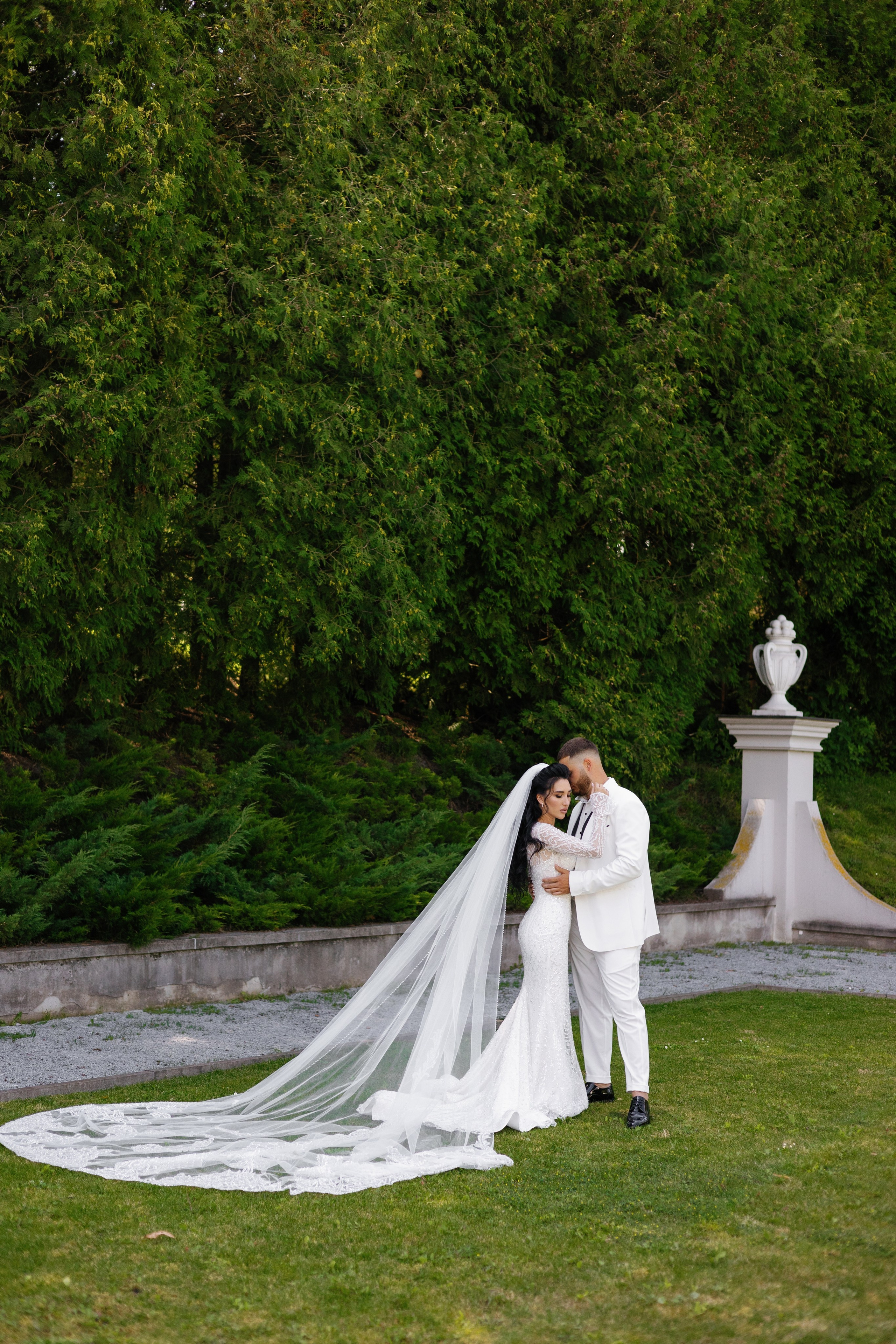 Vladislav & Maria (Ukraine). Wedding photographer Elvira Brovdi