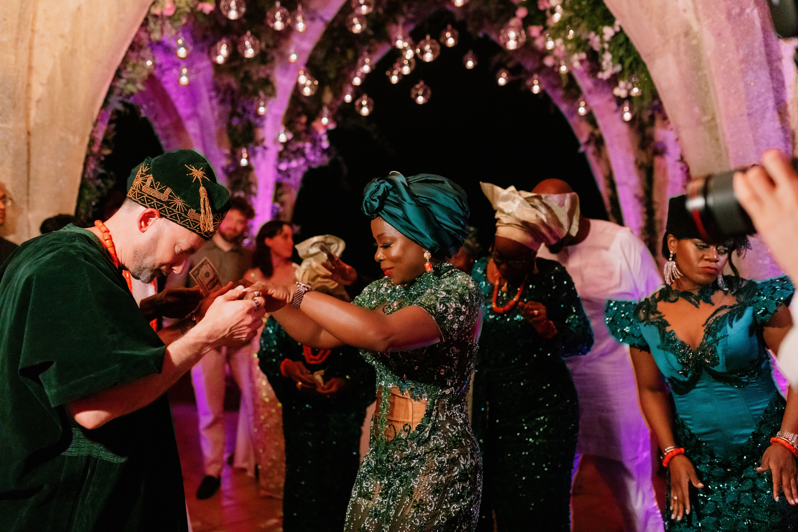 John & Lade (Italy). Wedding photographer Elvira Brovdi