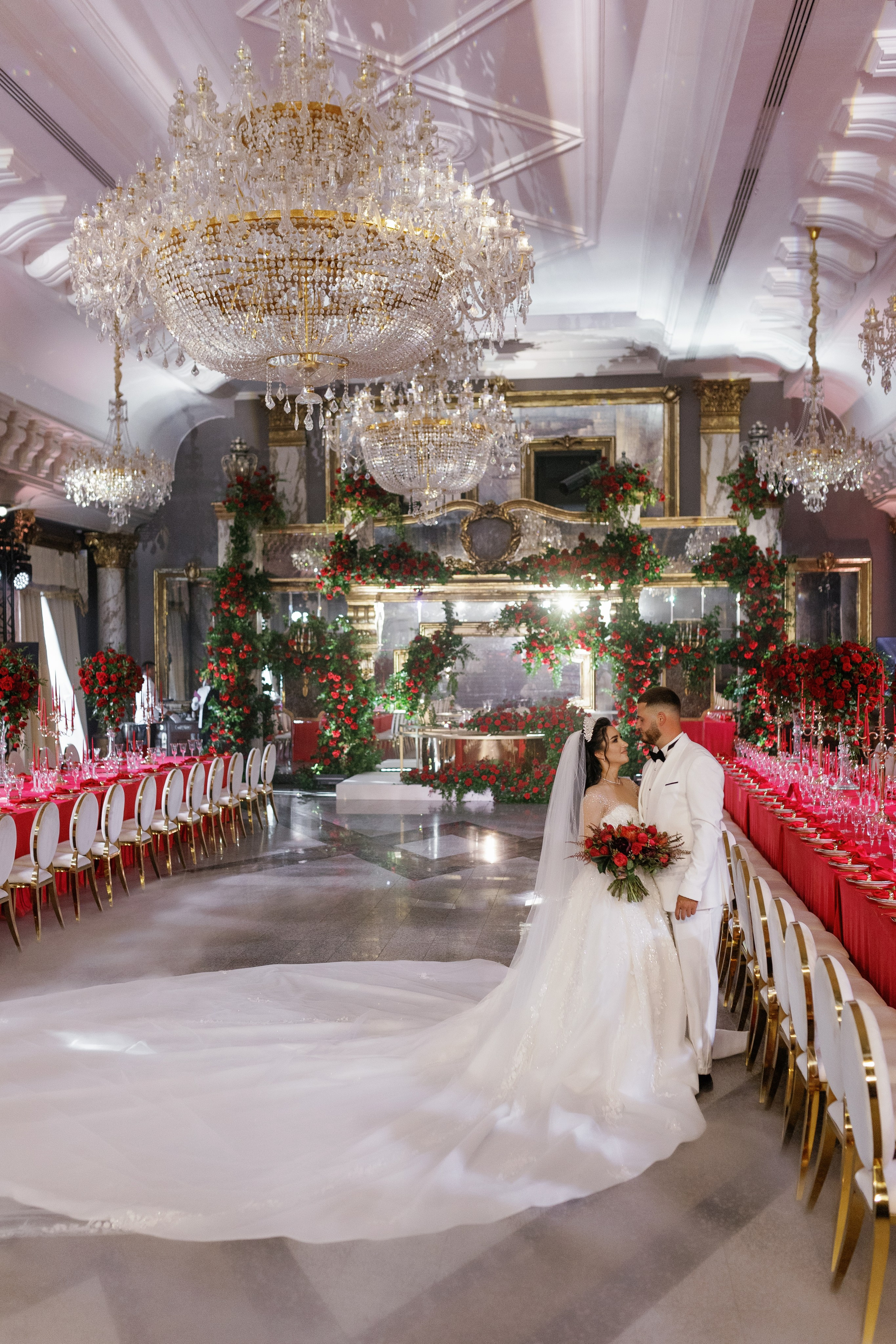 Vladislav & Maria (Ukraine). Wedding photographer Elvira Brovdi