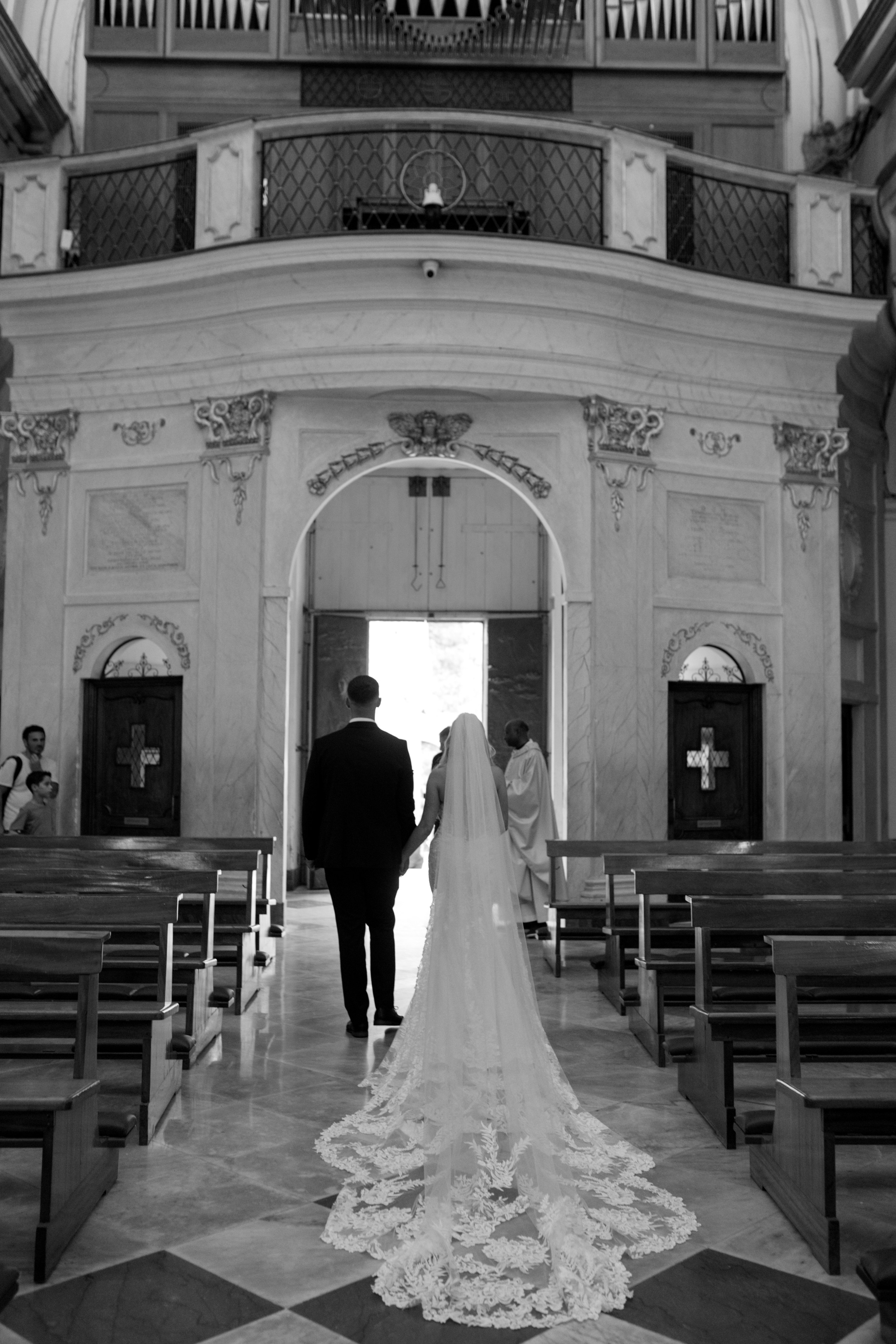 Positano wedding photographer. Wedding photographer Elvira Brovdi