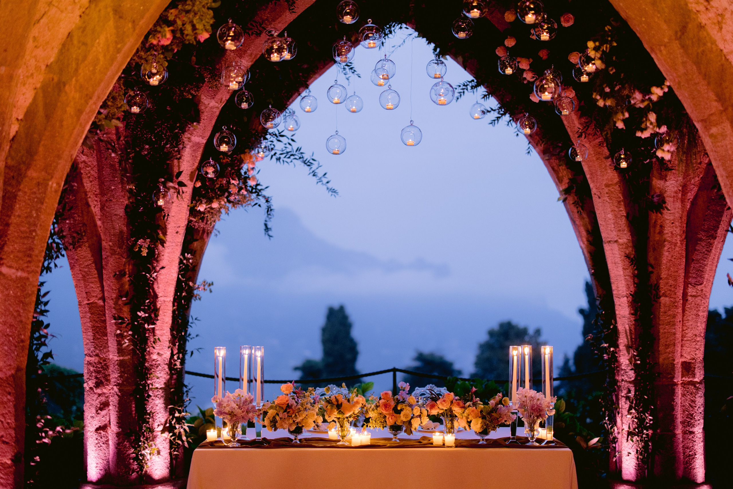 John & Lade (Italy). Wedding photographer Elvira Brovdi